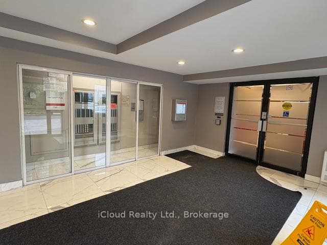 155 Hillcrest Avenue Unit 2210 photo 4