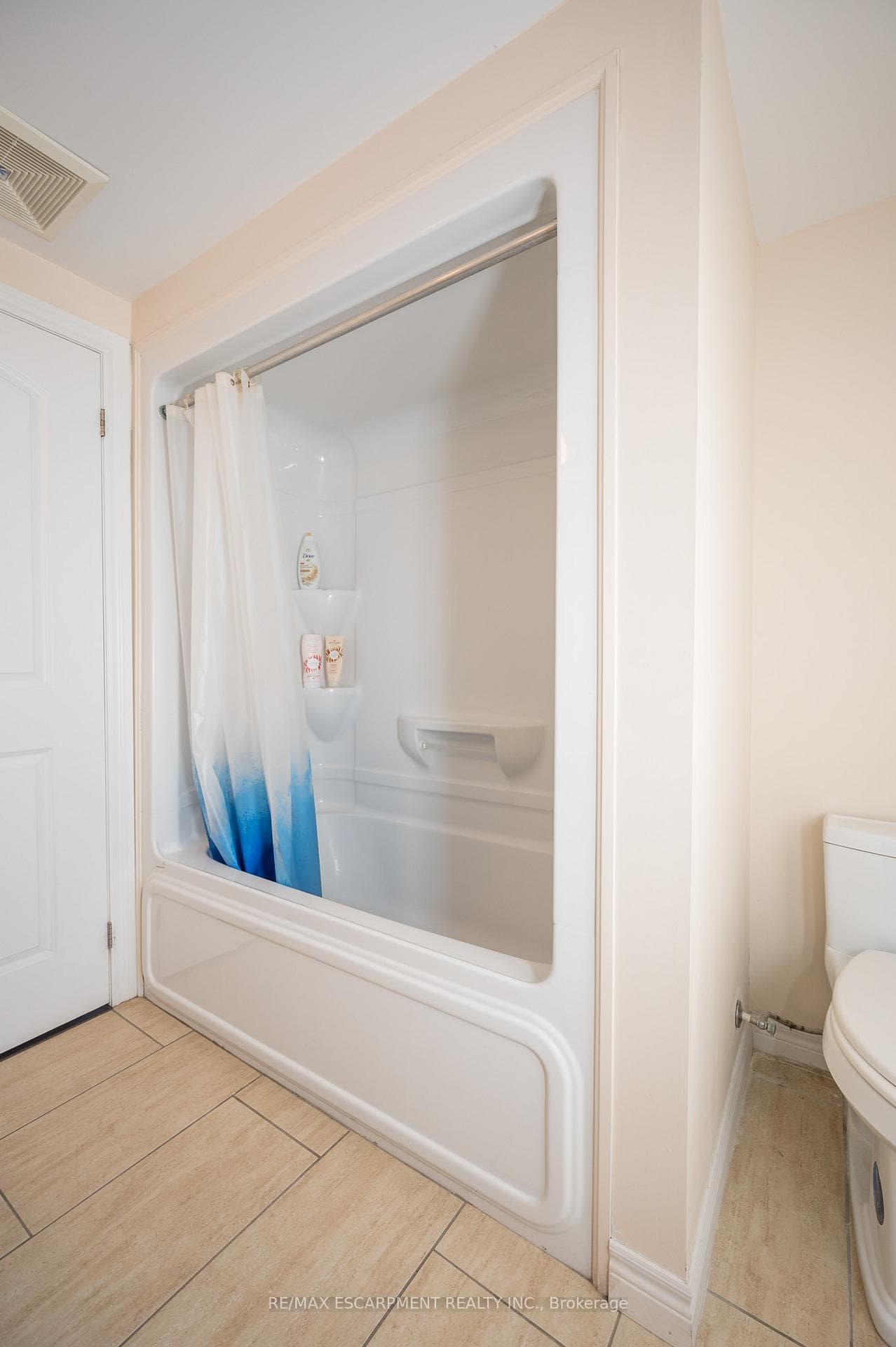 886 Golf Links Road Unit 204 photo 31