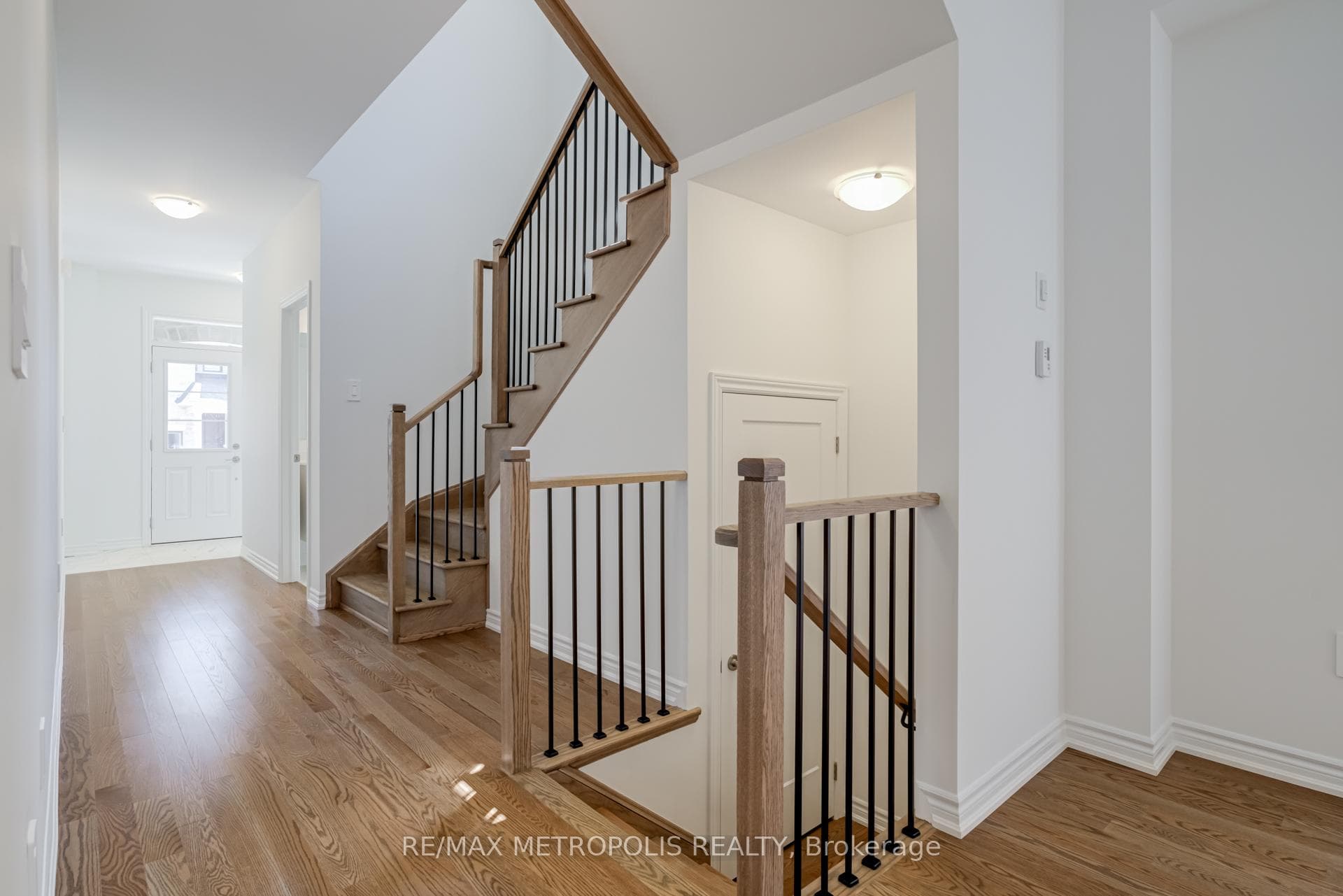 1481 Buttercup Court photo 26