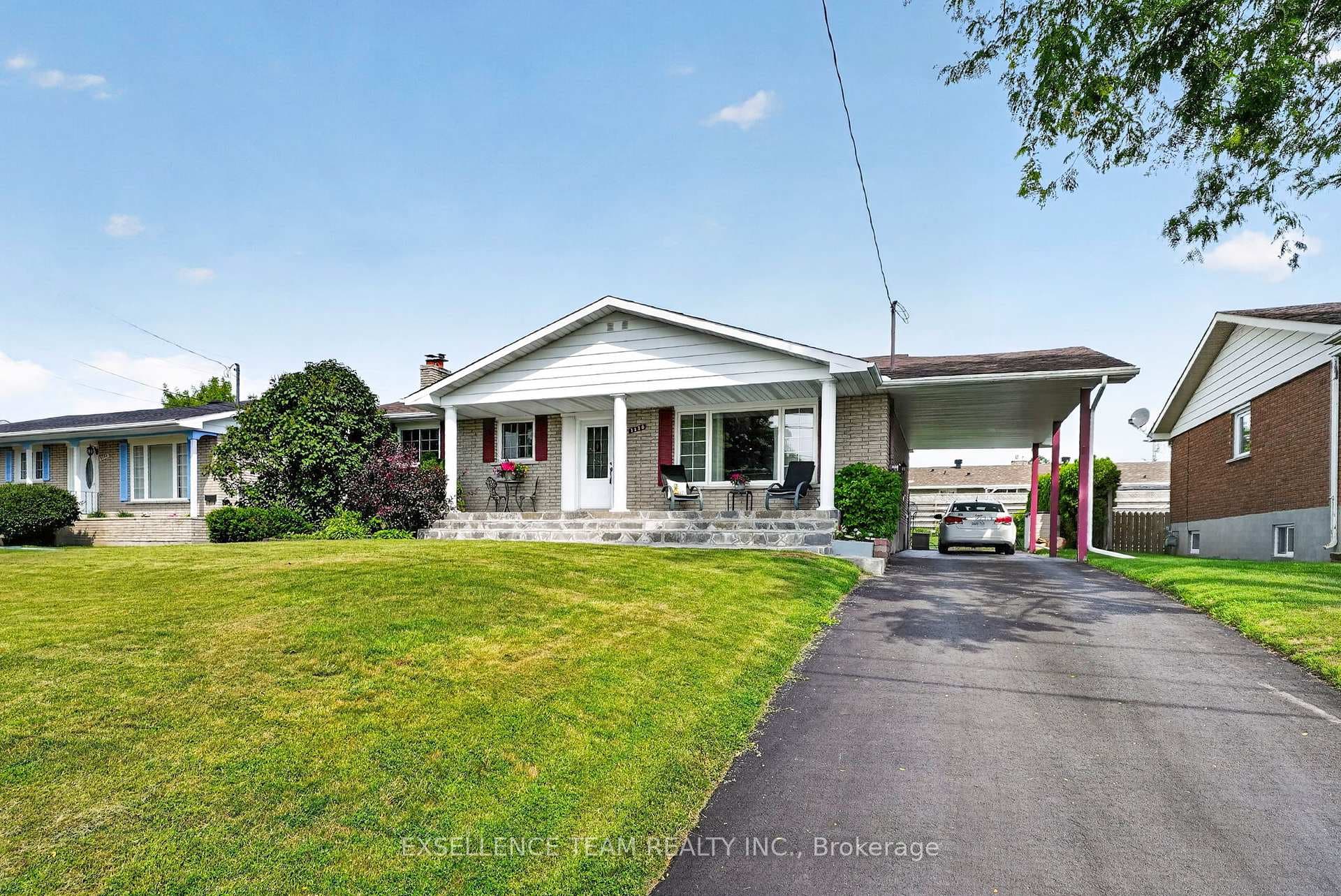 1120 Lasalle Road photo 3