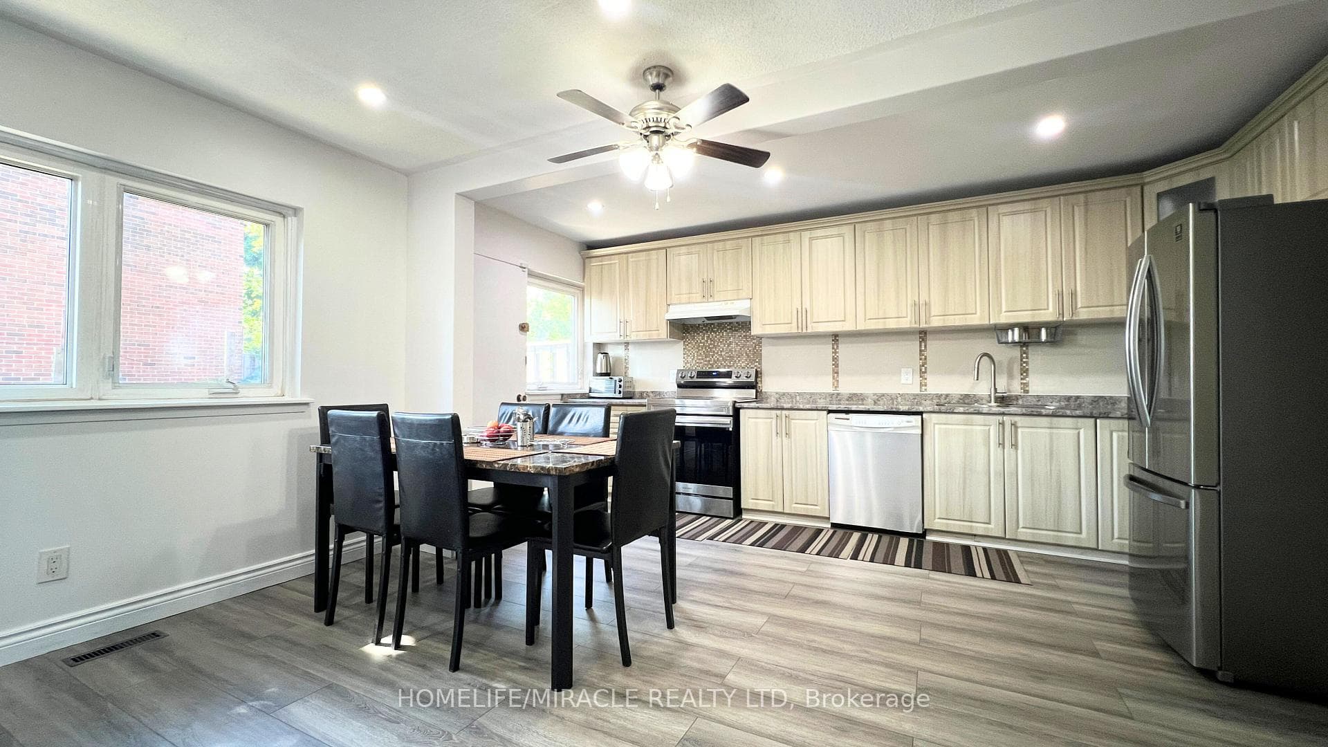 6415 Finch Avenue Unit 69 photo 6