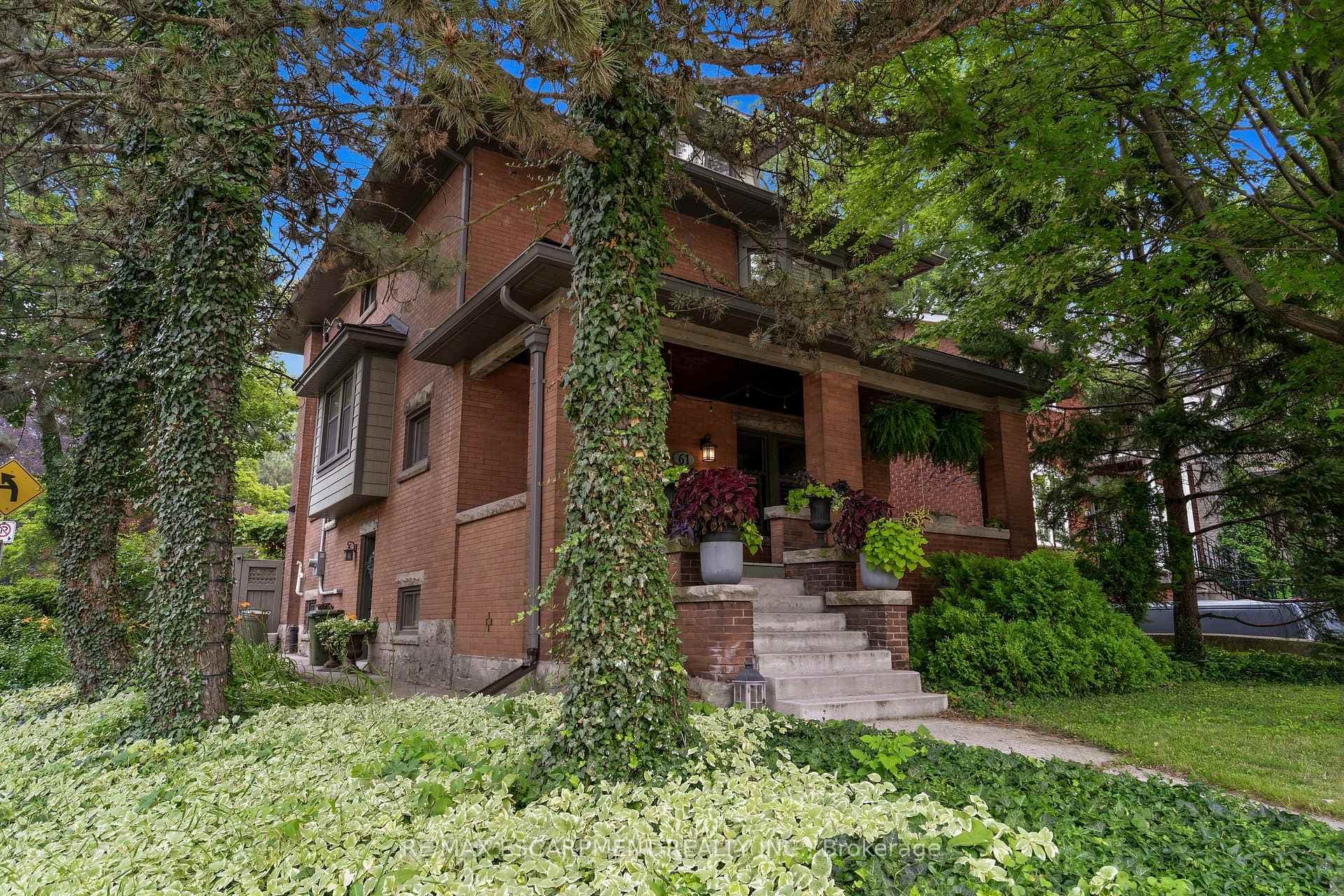 61 MOUNTAIN Avenue photo 1