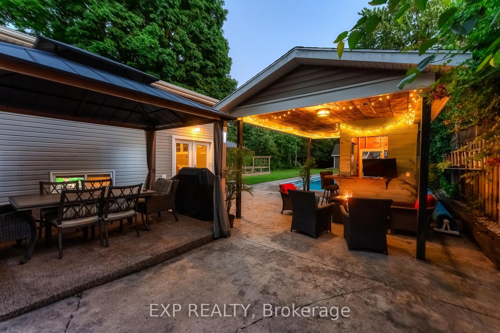 6276 STAMFORD GREEN Drive photo 6