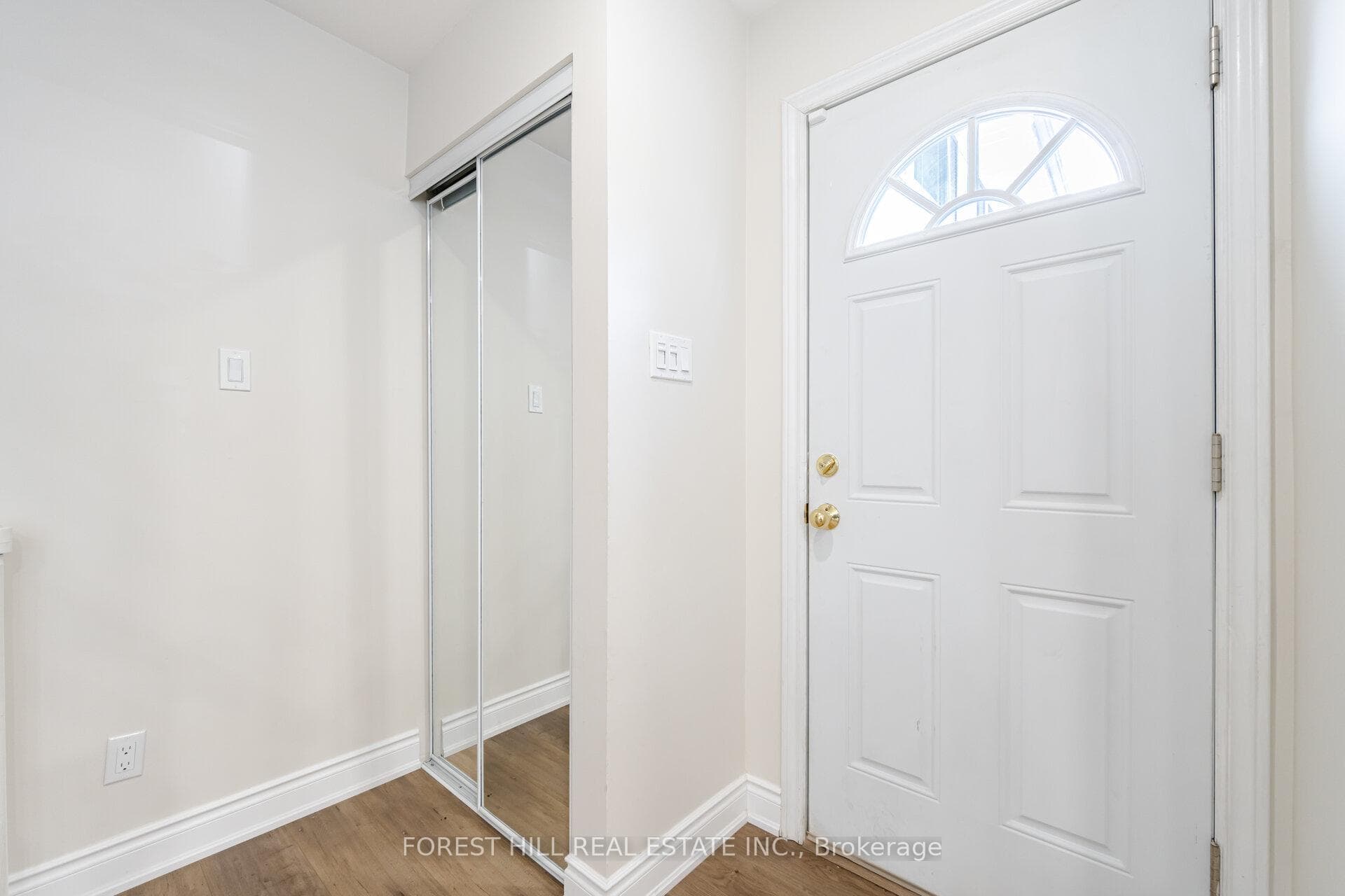 3 Geraldine Court photo 4