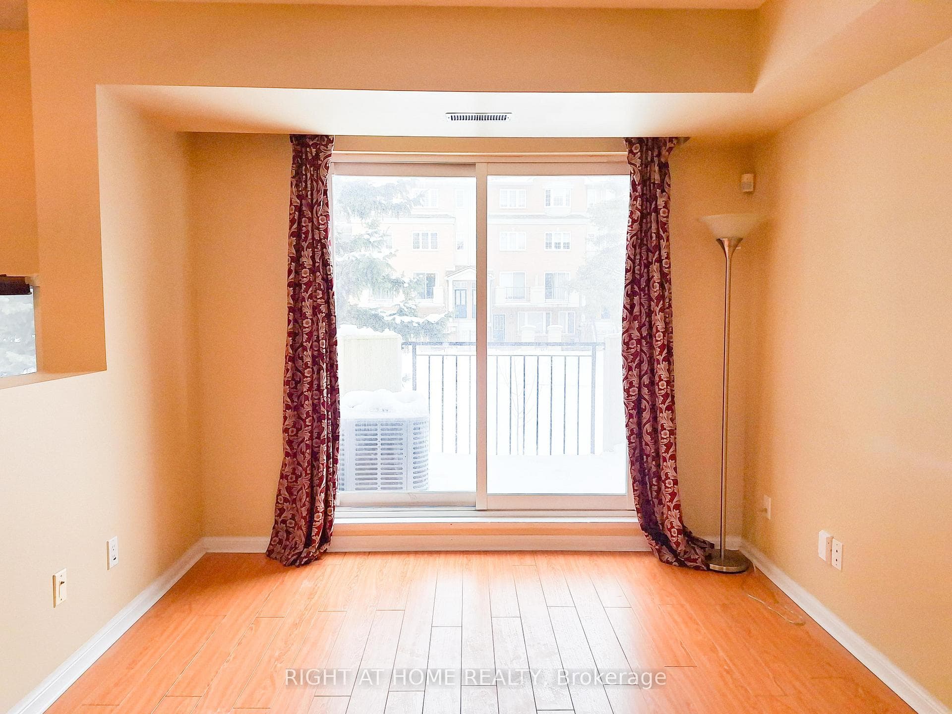 821 Grandview Way photo 5