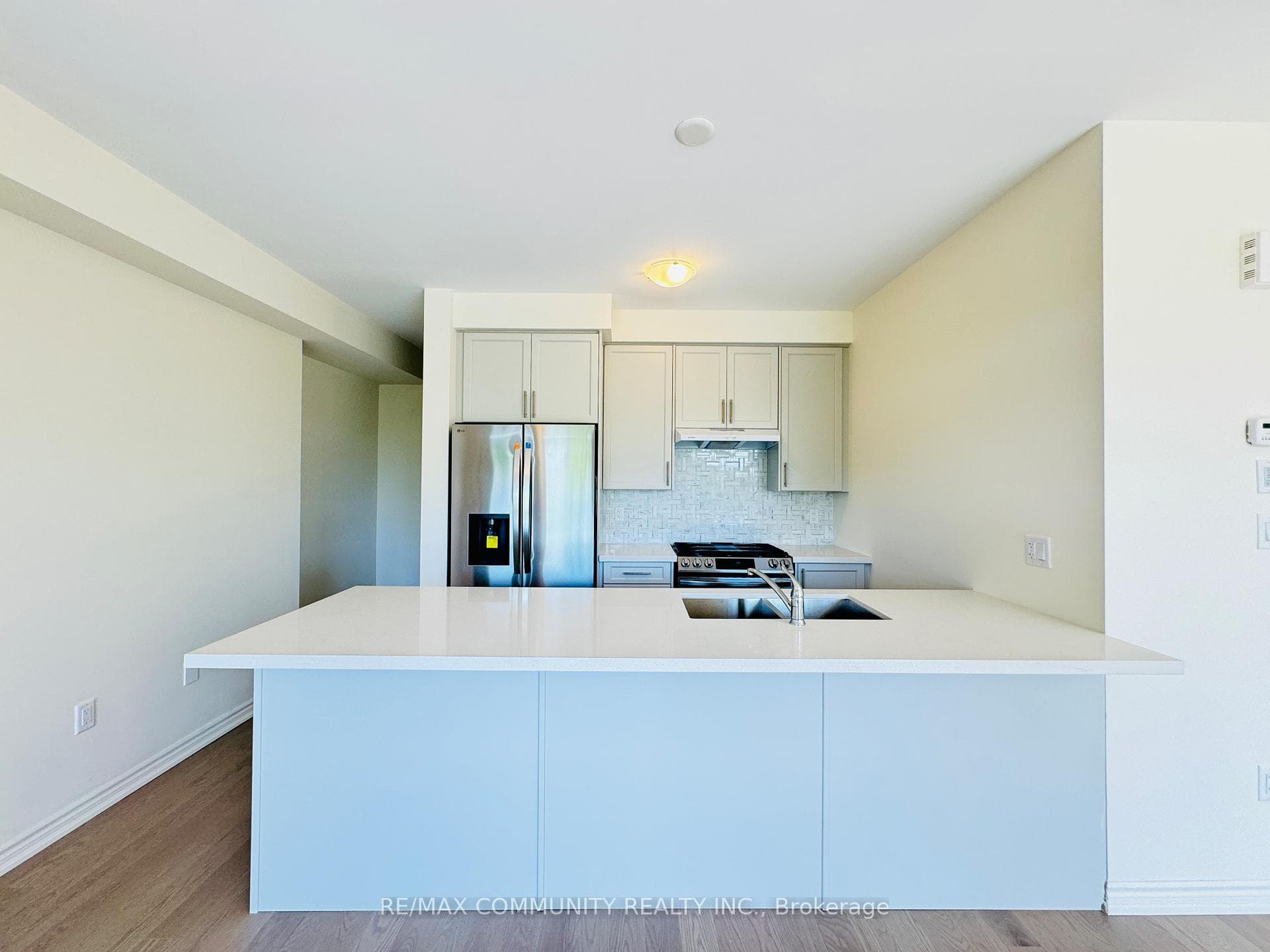 482 Salem Road photo 10