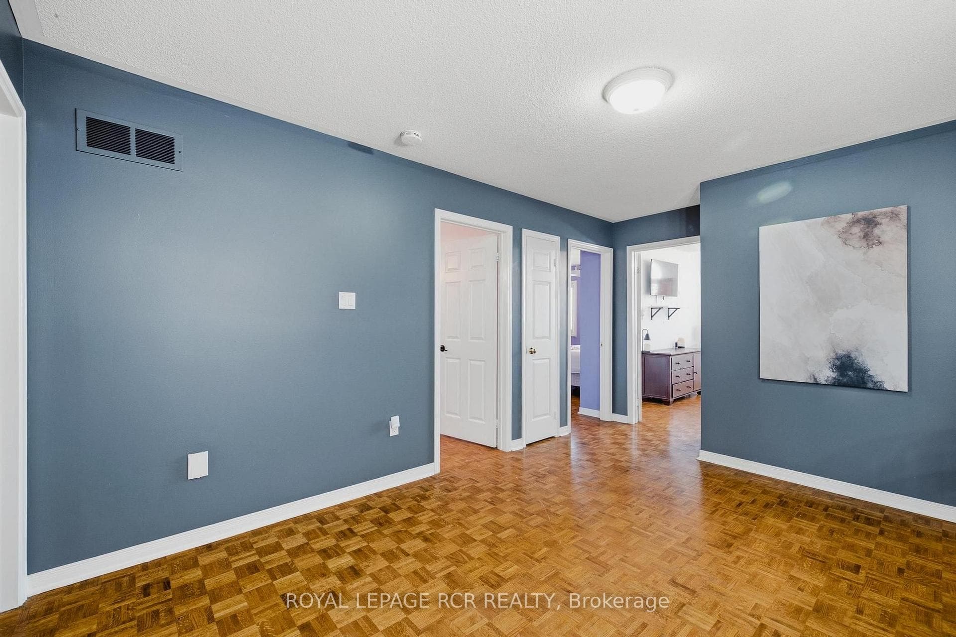 194 Andy Crescent photo 17