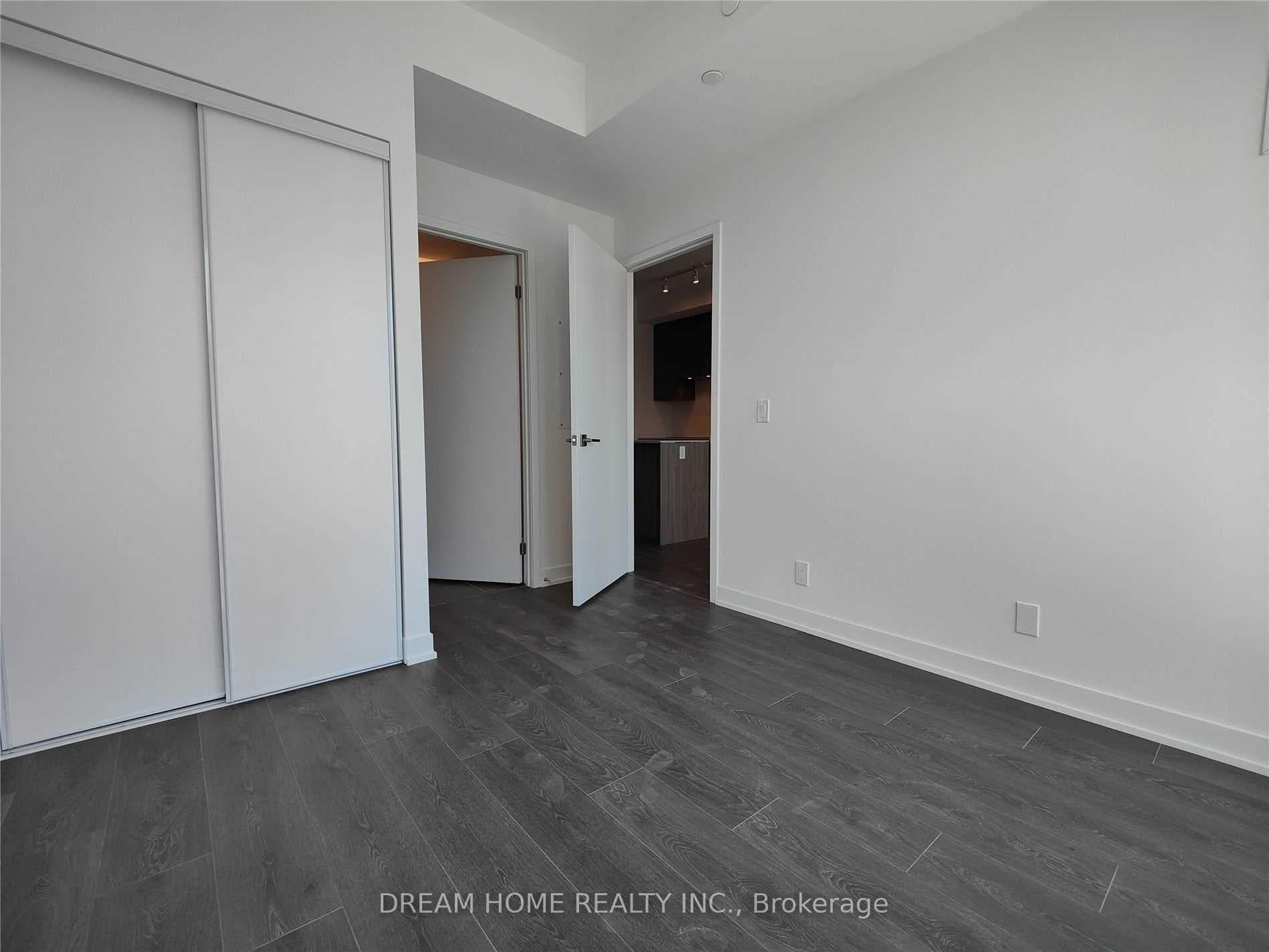 15 Holmes Avenue Unit 1201 photo 8