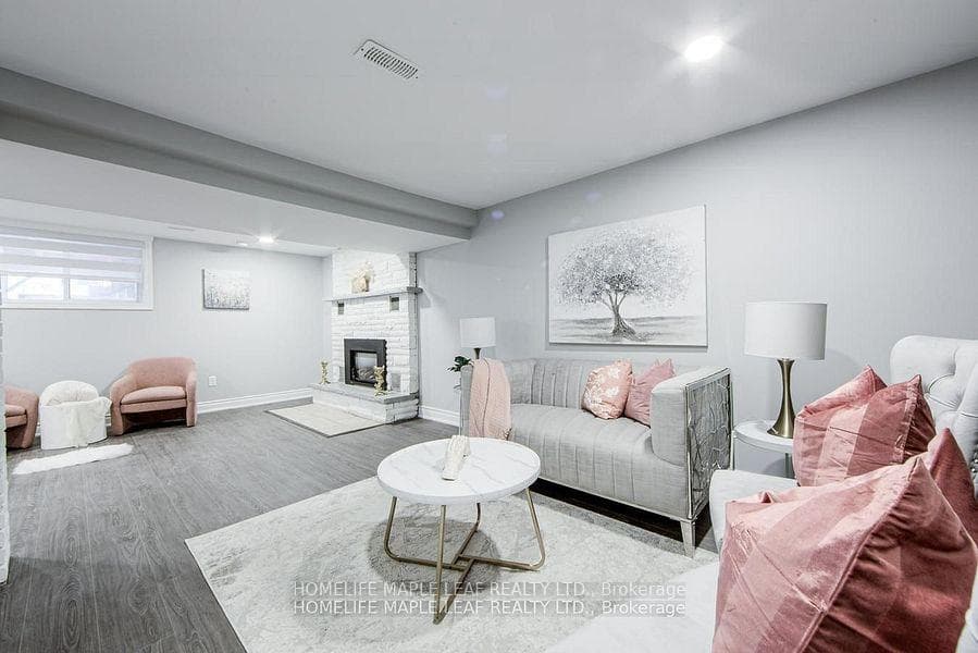 689 Macyoung Drive photo 34