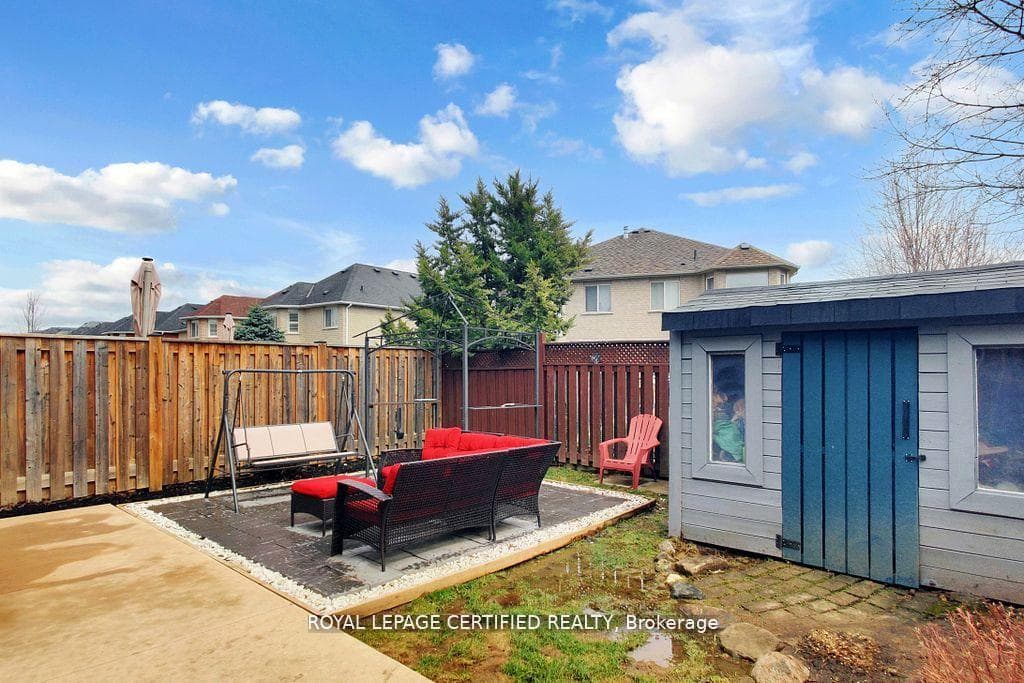 57 Humbershed Crescent photo 31