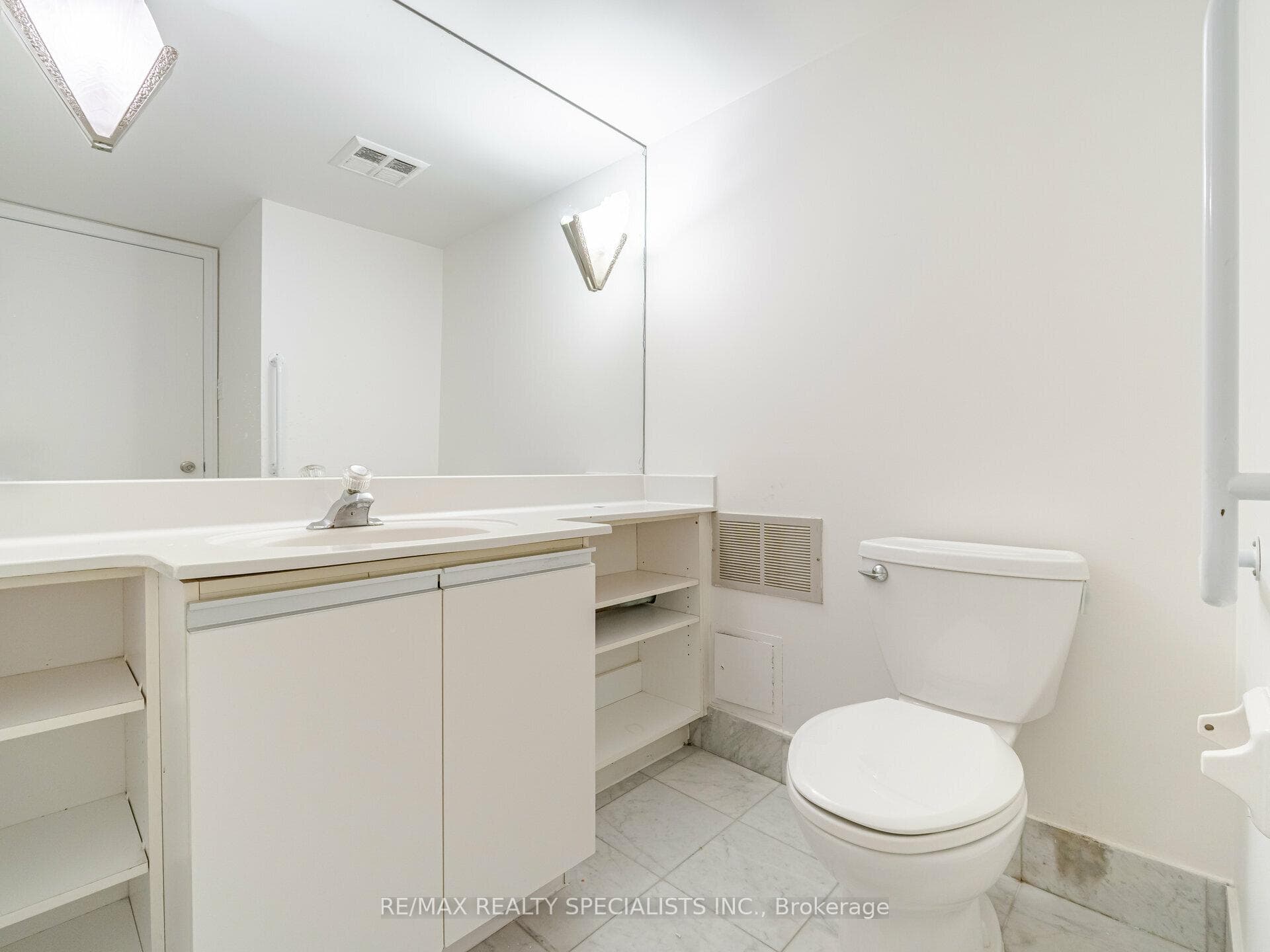 22 Hanover Road Unit 808 photo 23