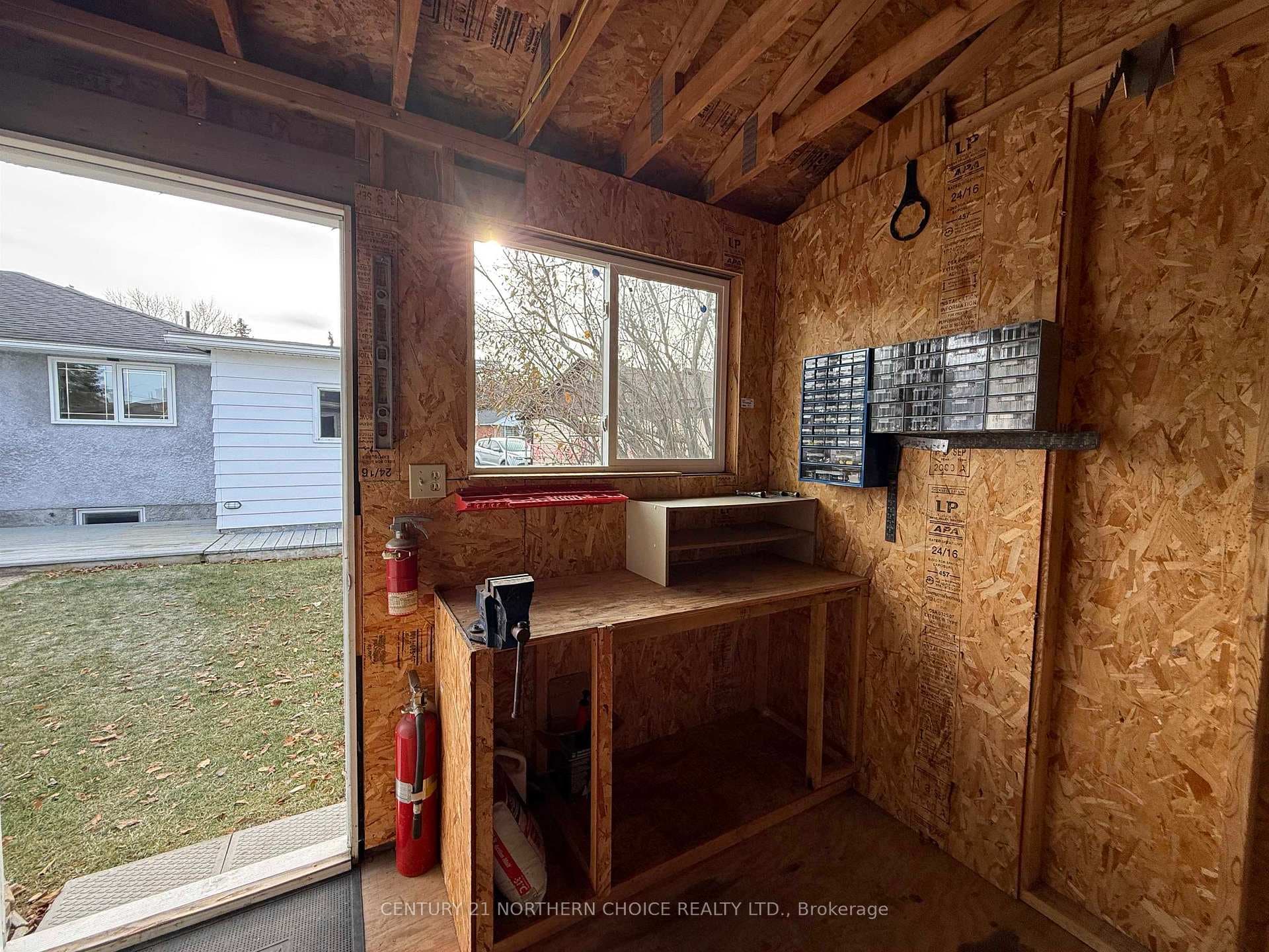 78 DREWRY DRIVE photo 43