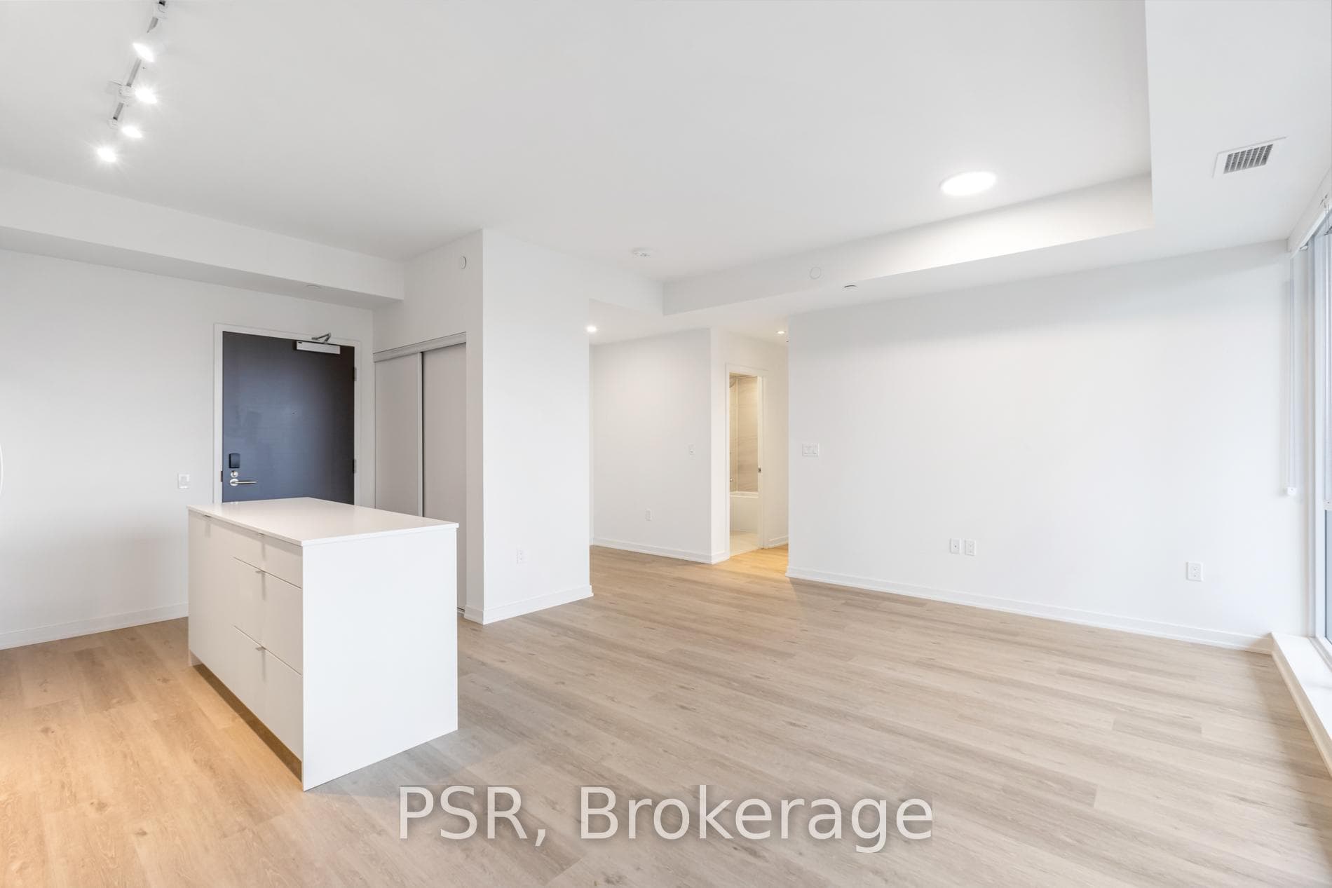 4365 Bloor Street Unit 511 photo 7