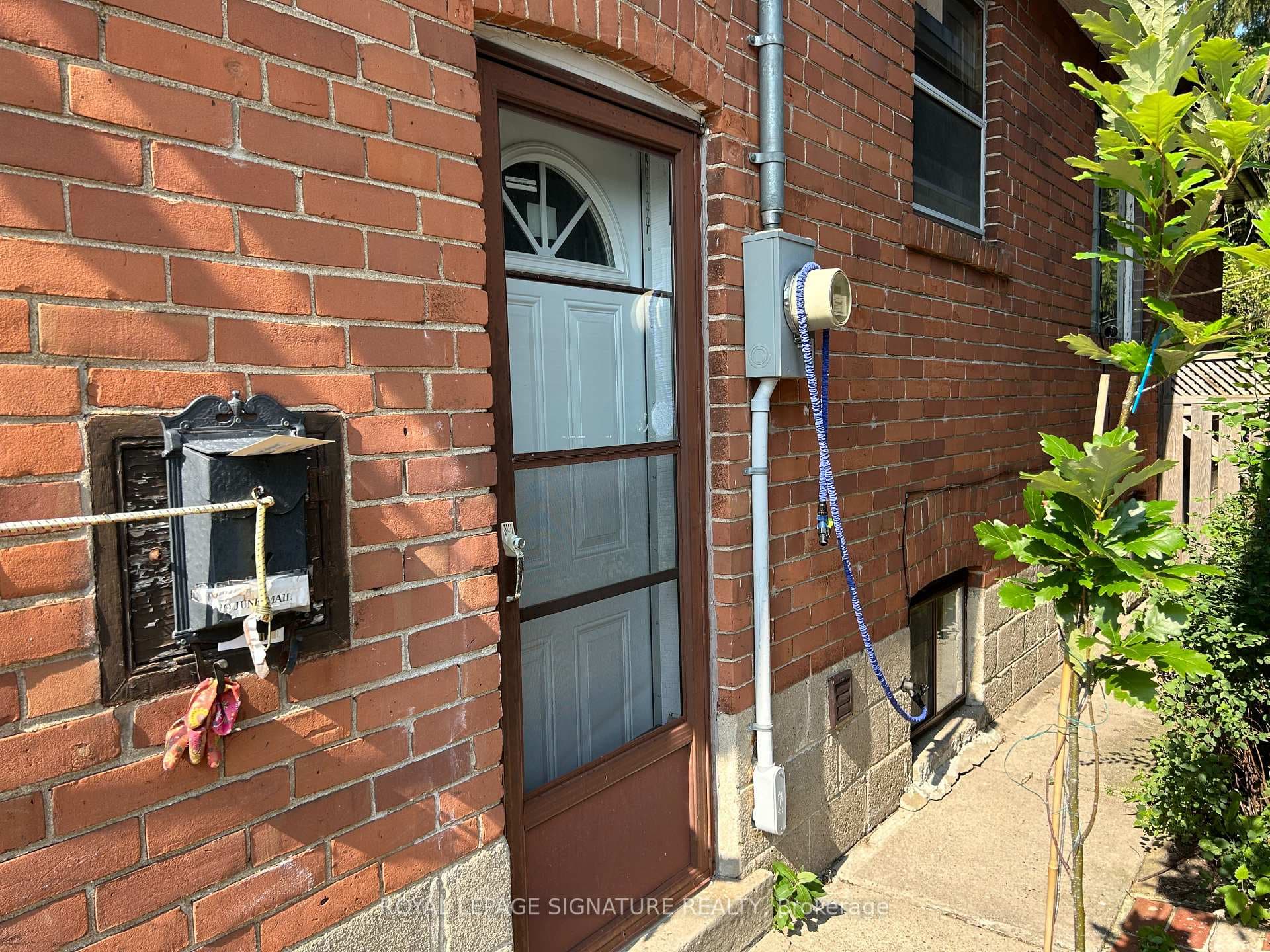 103 Humbervale Boulevard Unit Bsmt photo 2