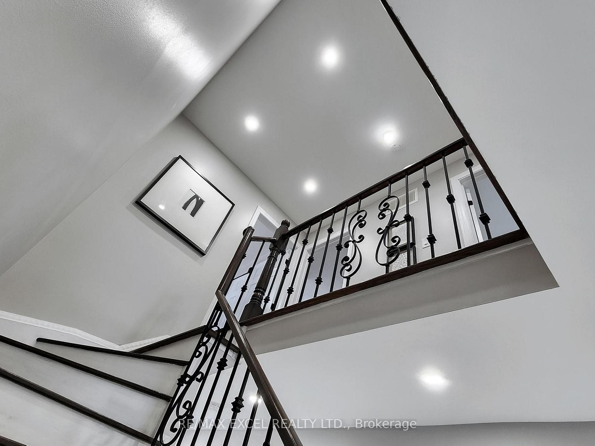 40 Spanhouse Crescent photo 16
