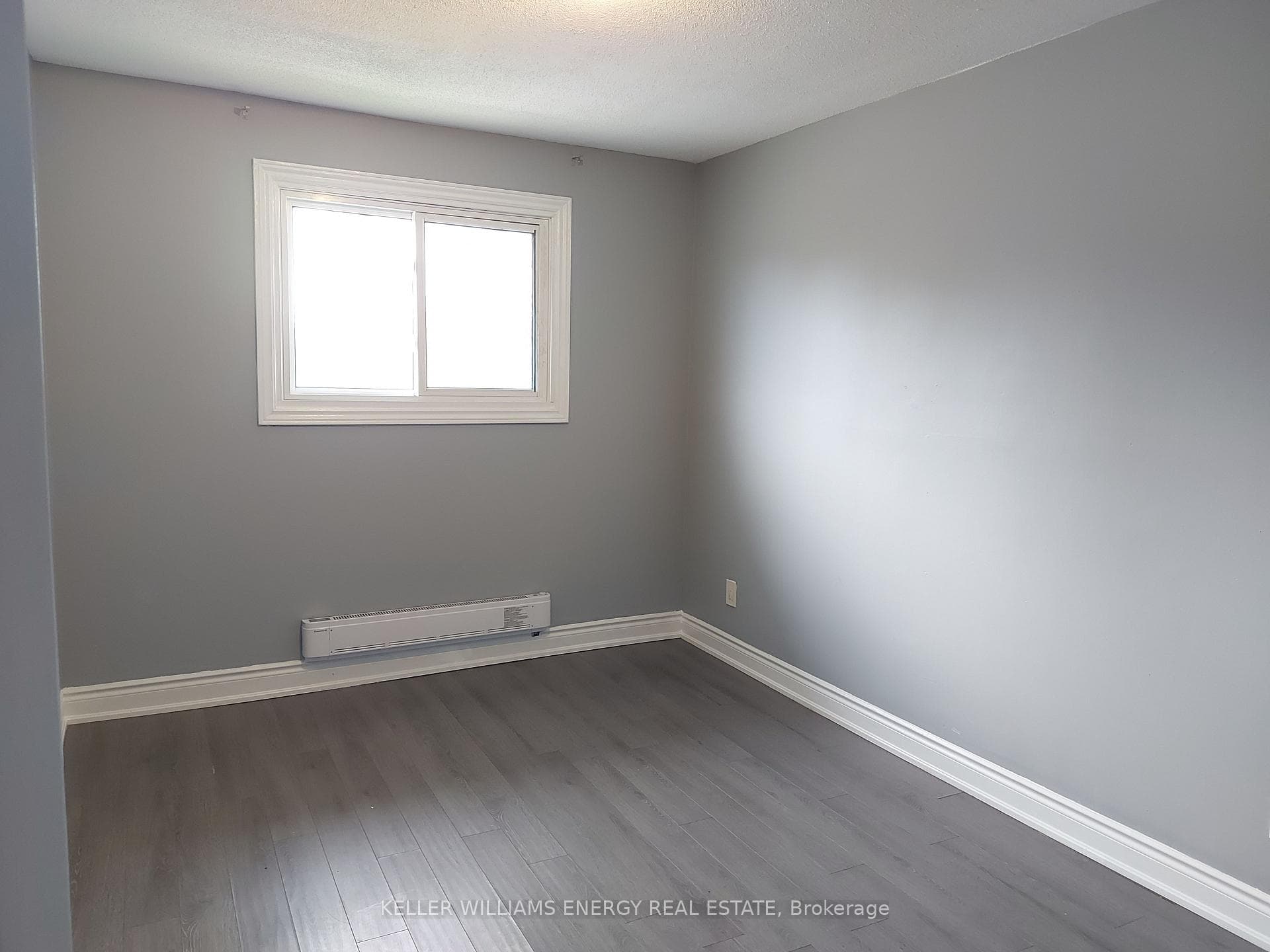 432 Bloor Street Unit Main photo 8
