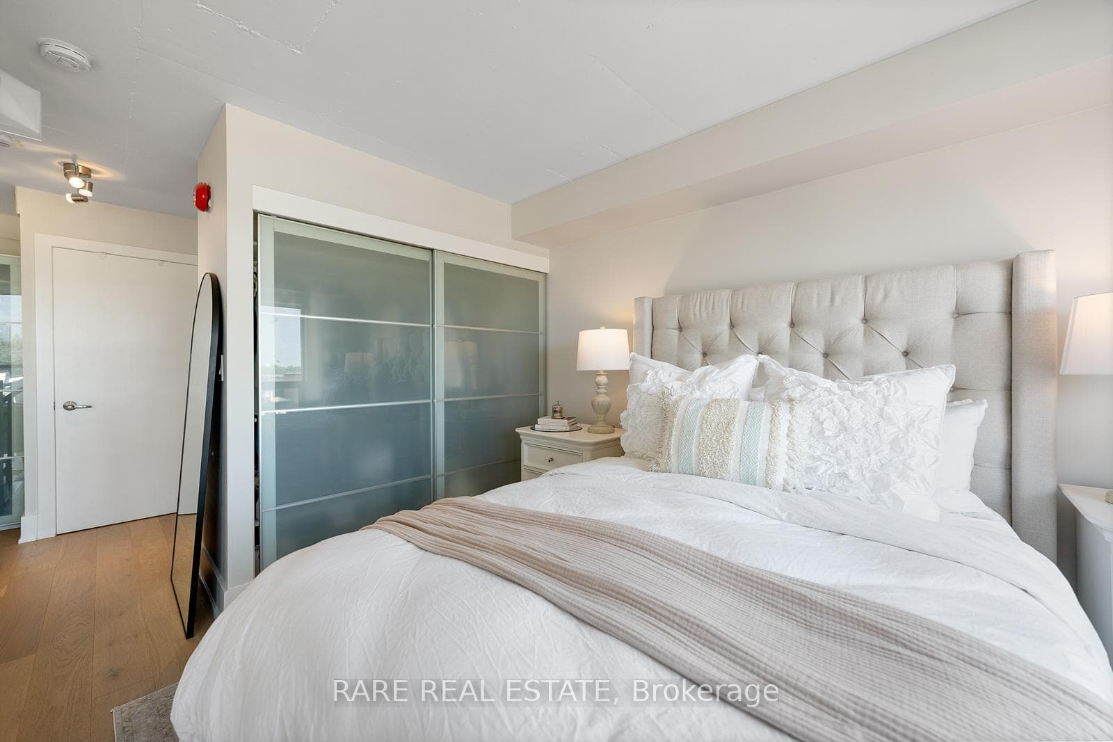 800 King Street Unit 618 photo 17