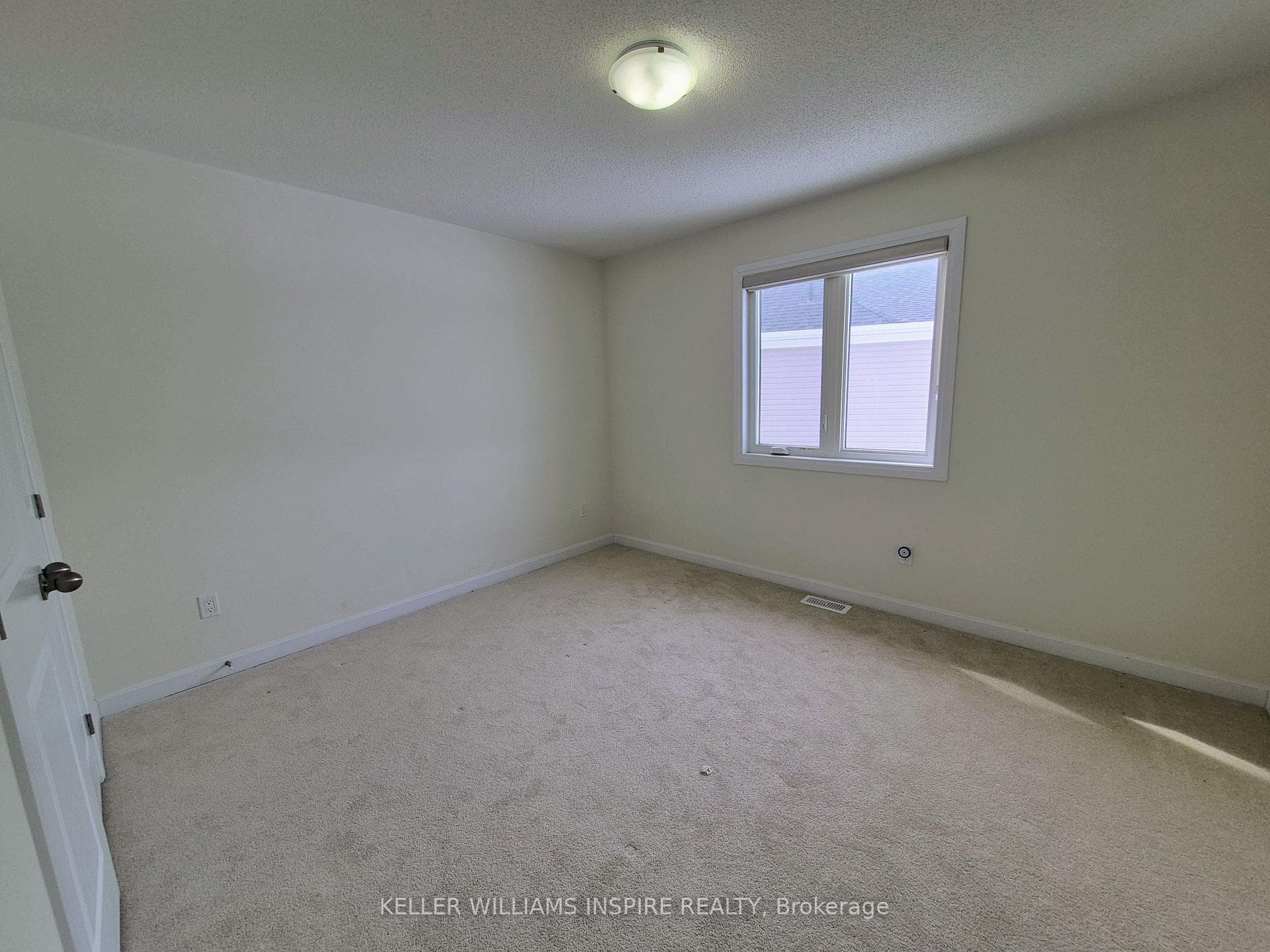 80 Golf Links Drive photo 34