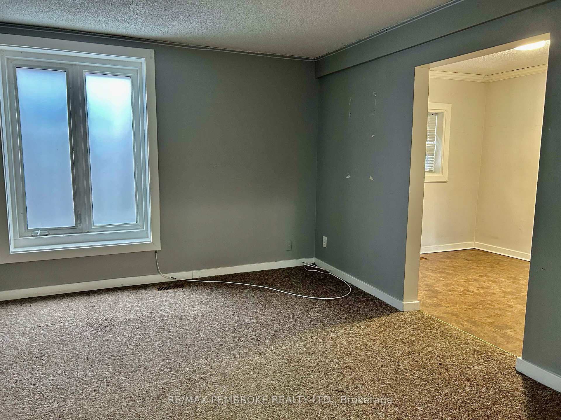 Rear Unit Living Room