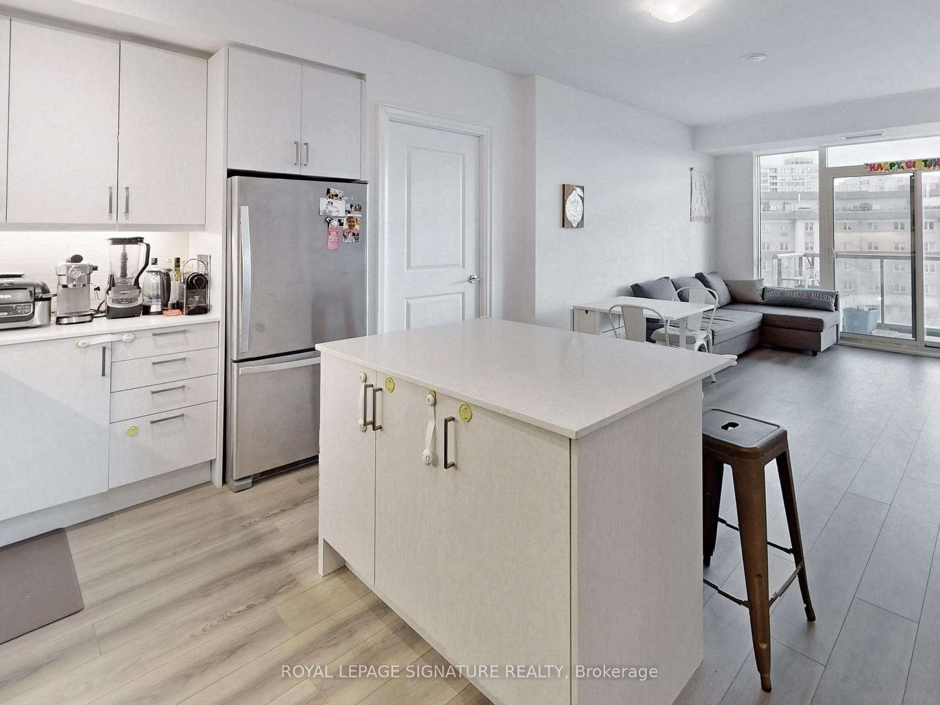10 Gatineau Drive Unit 404 photo 8