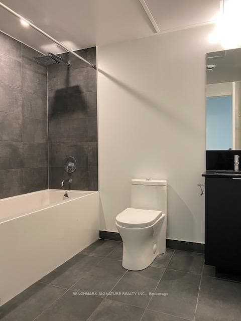 8 Wellesley Street Unit 805 photo 11