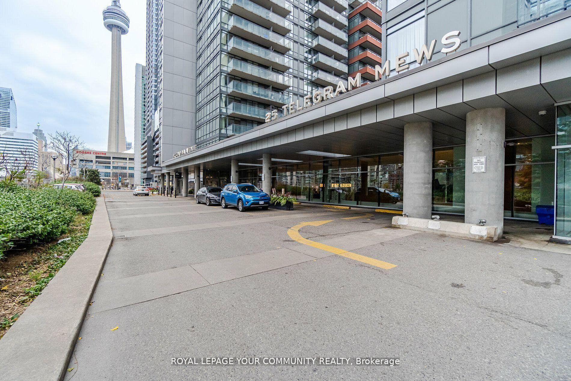 25 Telegram Mews Unit 4803 photo 2