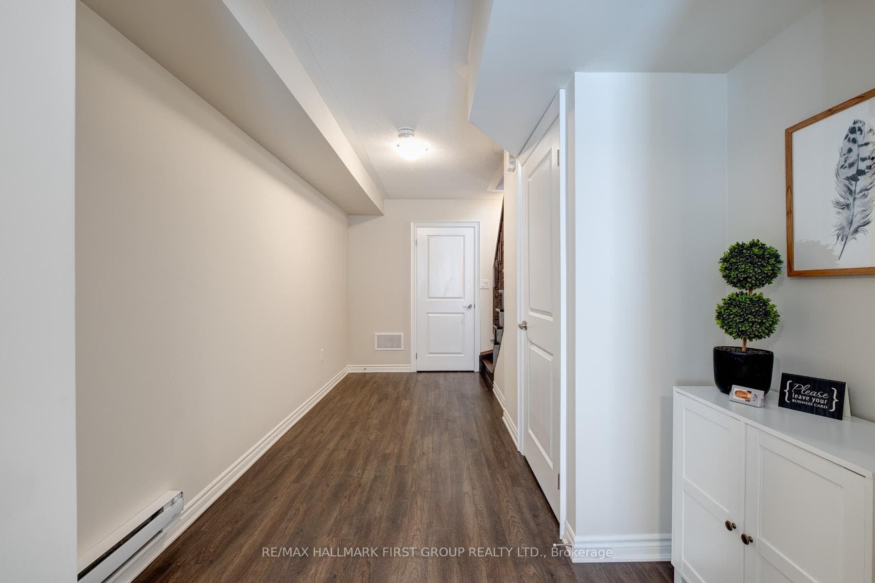 1065 Clipper Lane photo 7