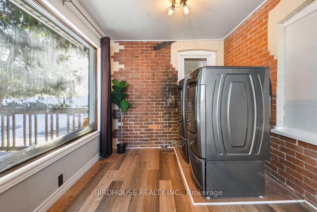 1357 Lorneville Road photo 12