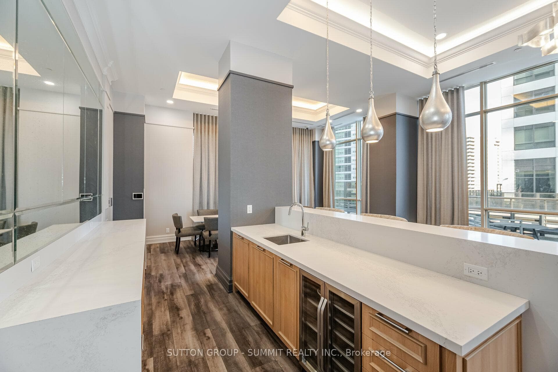 36 Elm Drive Unit 1510 photo 27
