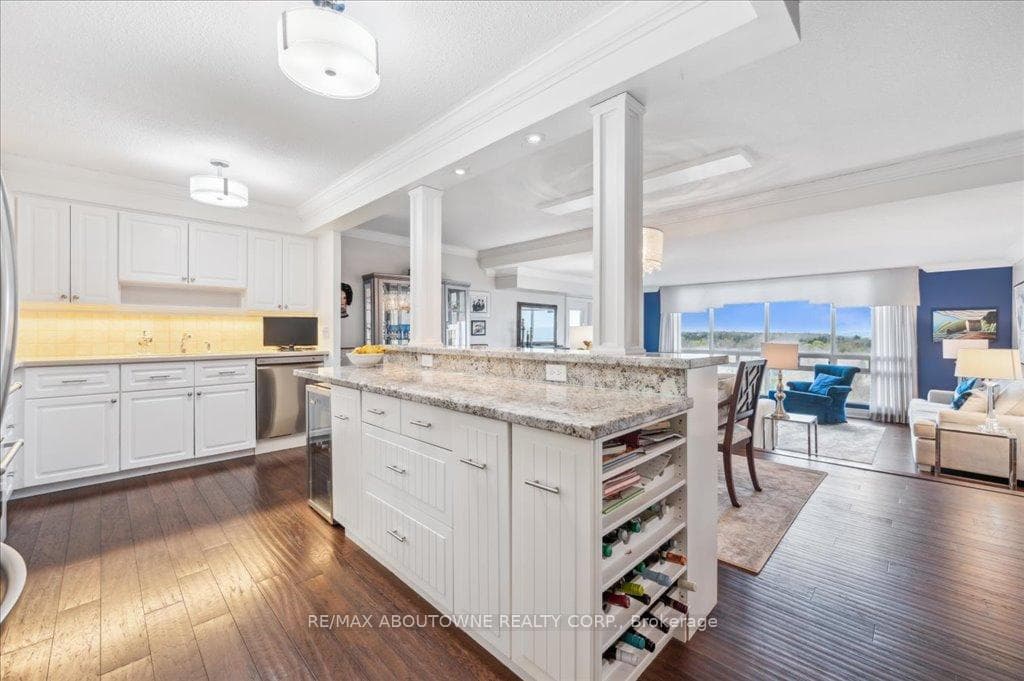 2175 Marine Drive Unit 1102 photo 12