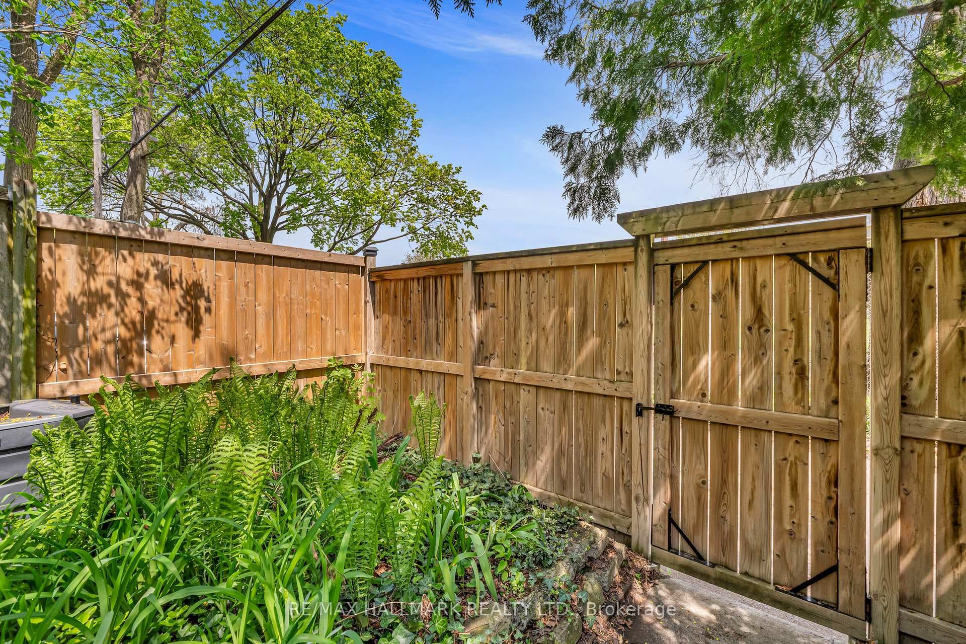 49 Ravina Crescent photo 42
