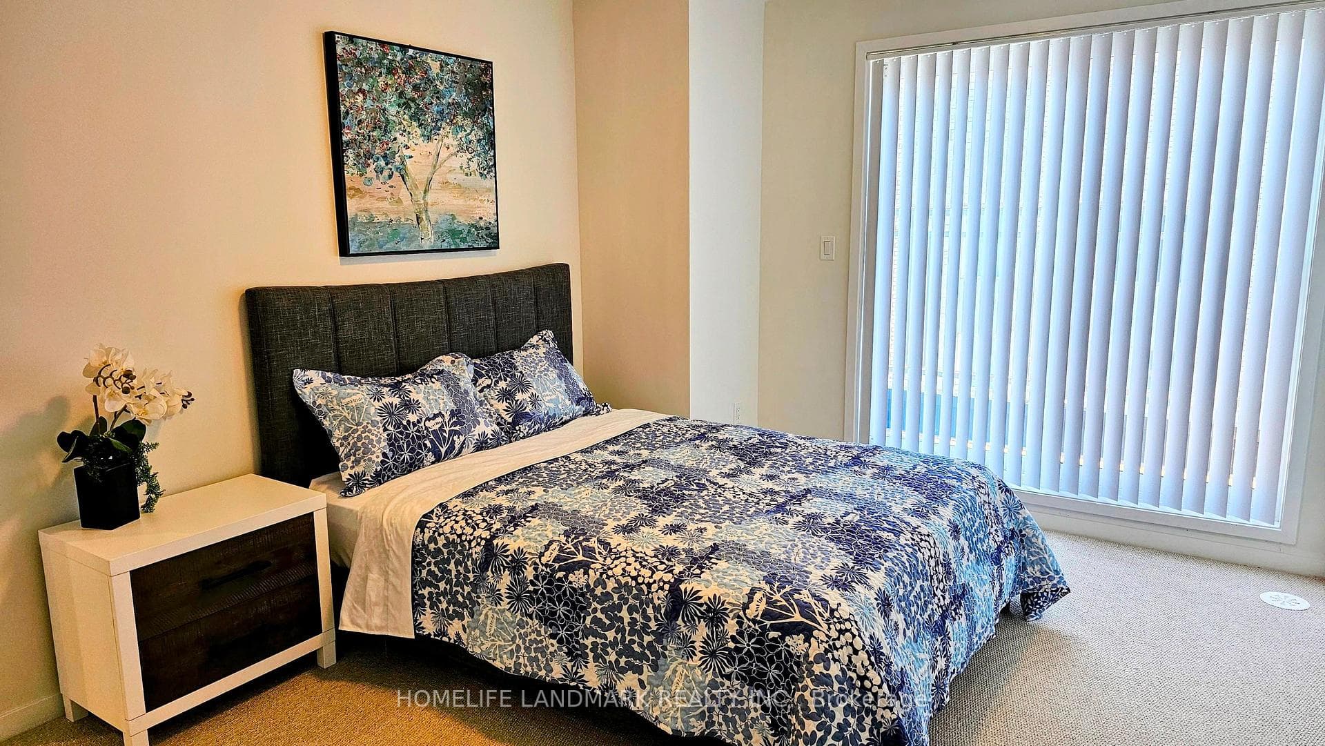 151 Honey Crisp Crescent Unit 158 photo 14
