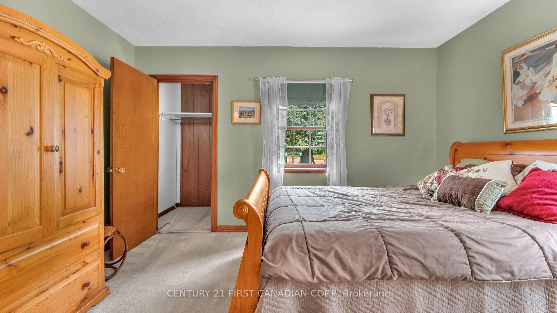 8371 Longwoods Road photo 11