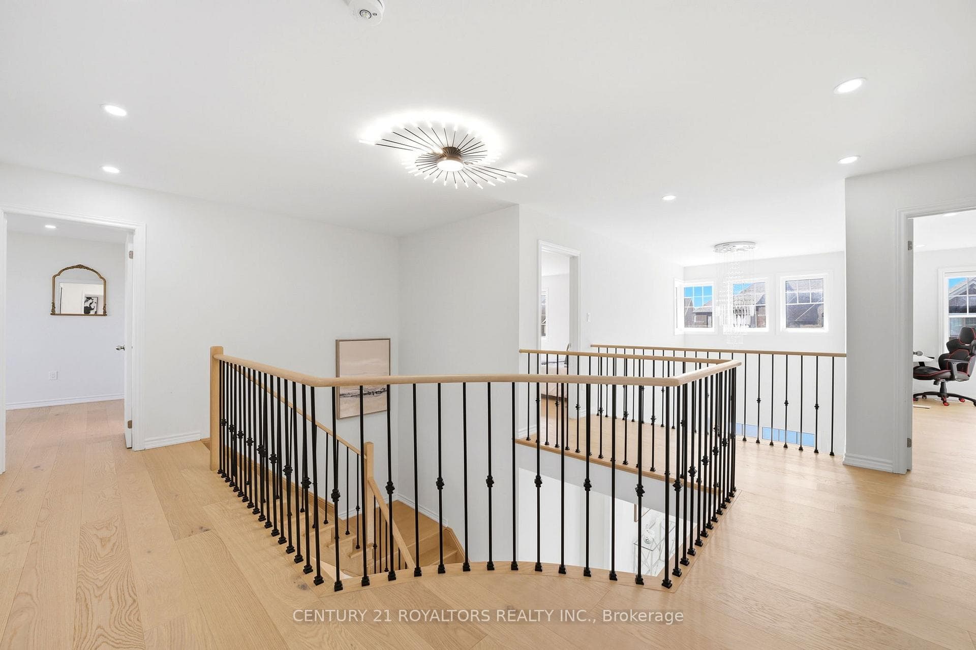 107 Rugman Crescent photo 24