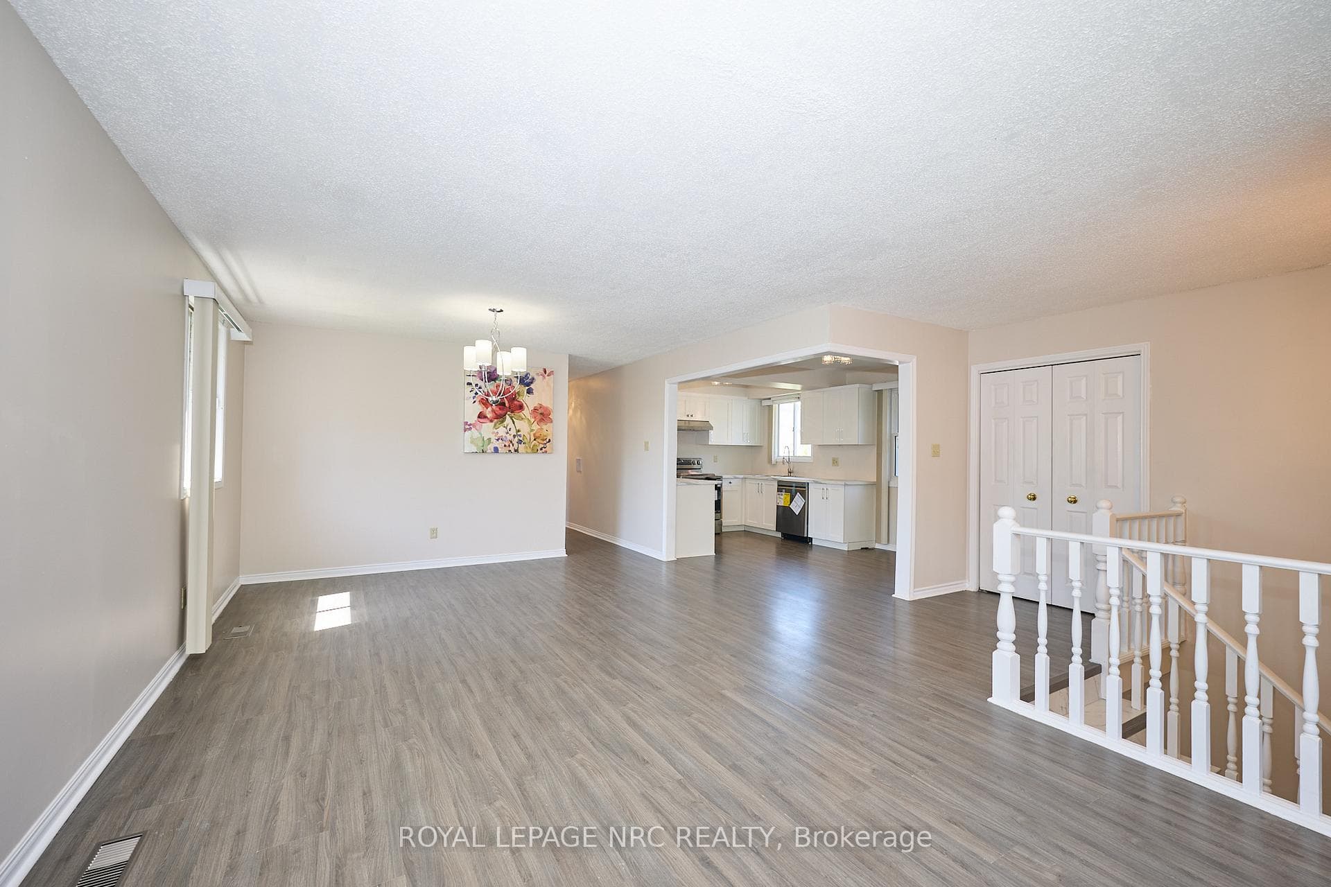 6090 Crimson Drive photo 10