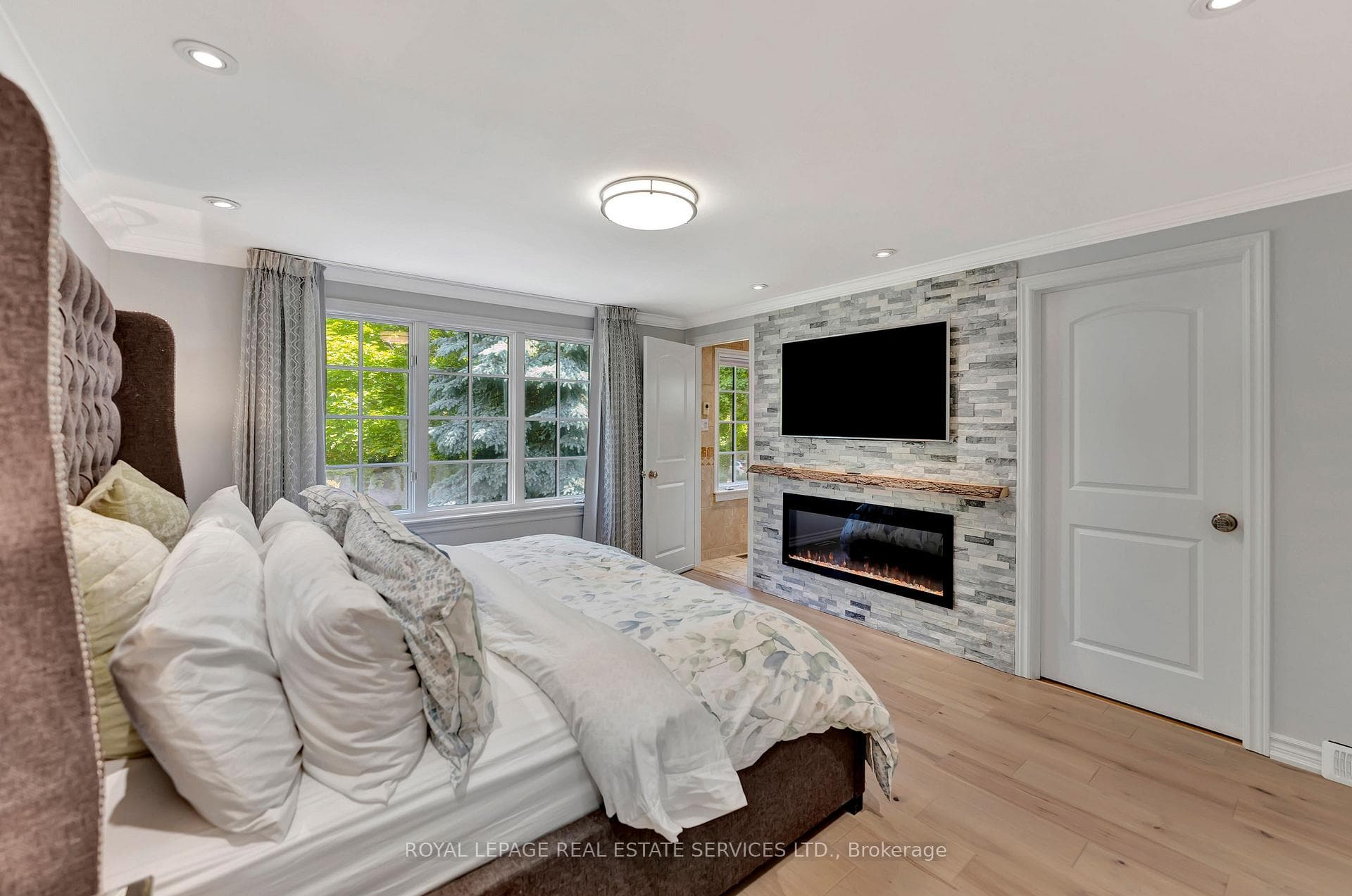 464 Anthony Drive photo 21