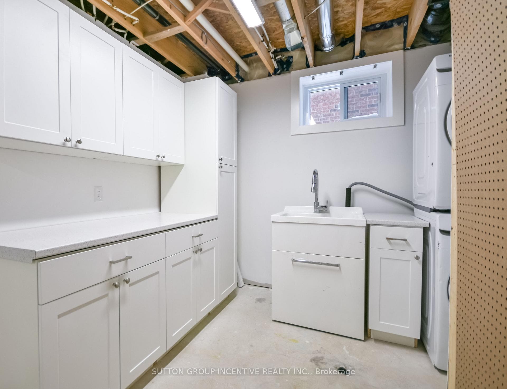 923 Ottawa Street photo 36