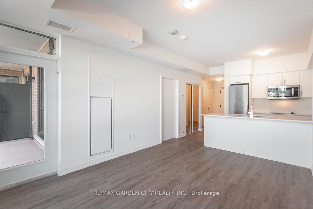 600 North Service Road Unit 216 photo 20
