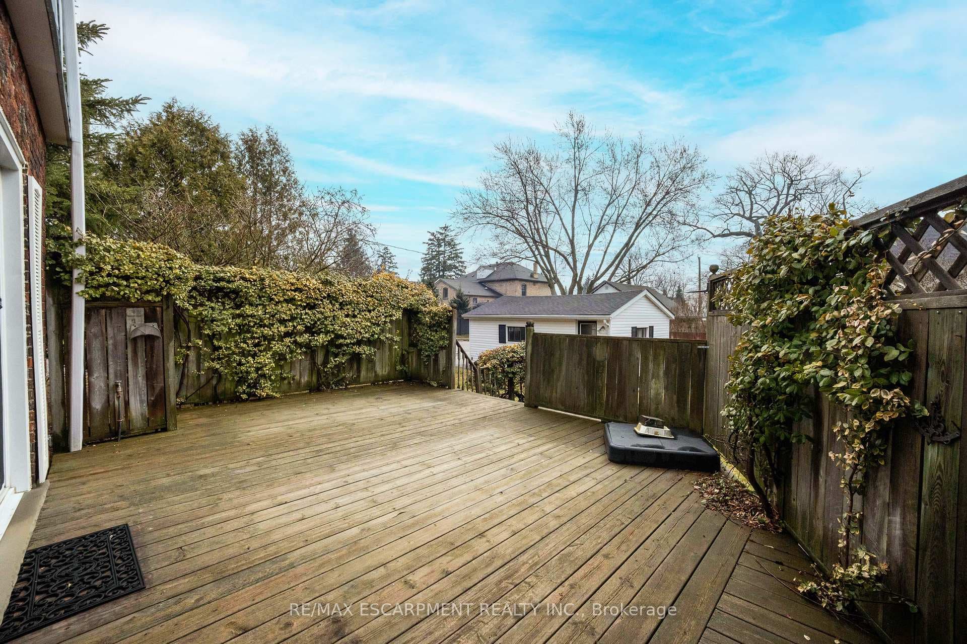 46 Jane Street photo 29