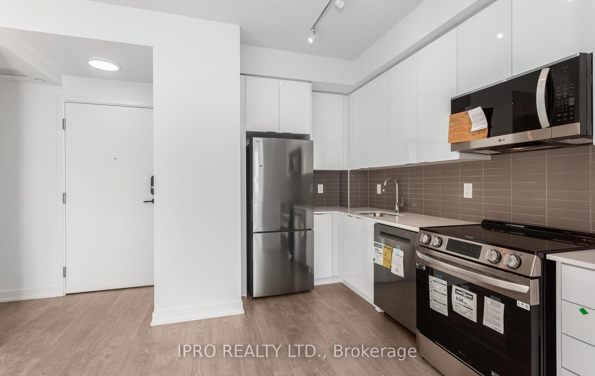 225 Malta Avenue Unit 1505 photo 19