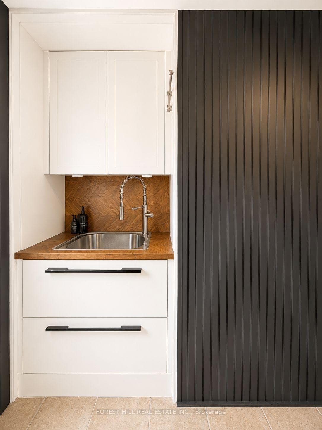 24 Lindhurst Street photo 16