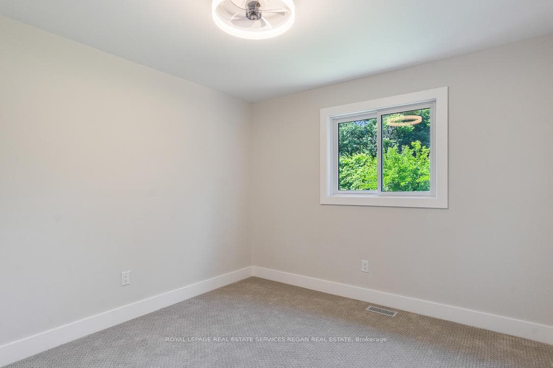 841 Sweetwater Crescent photo 32