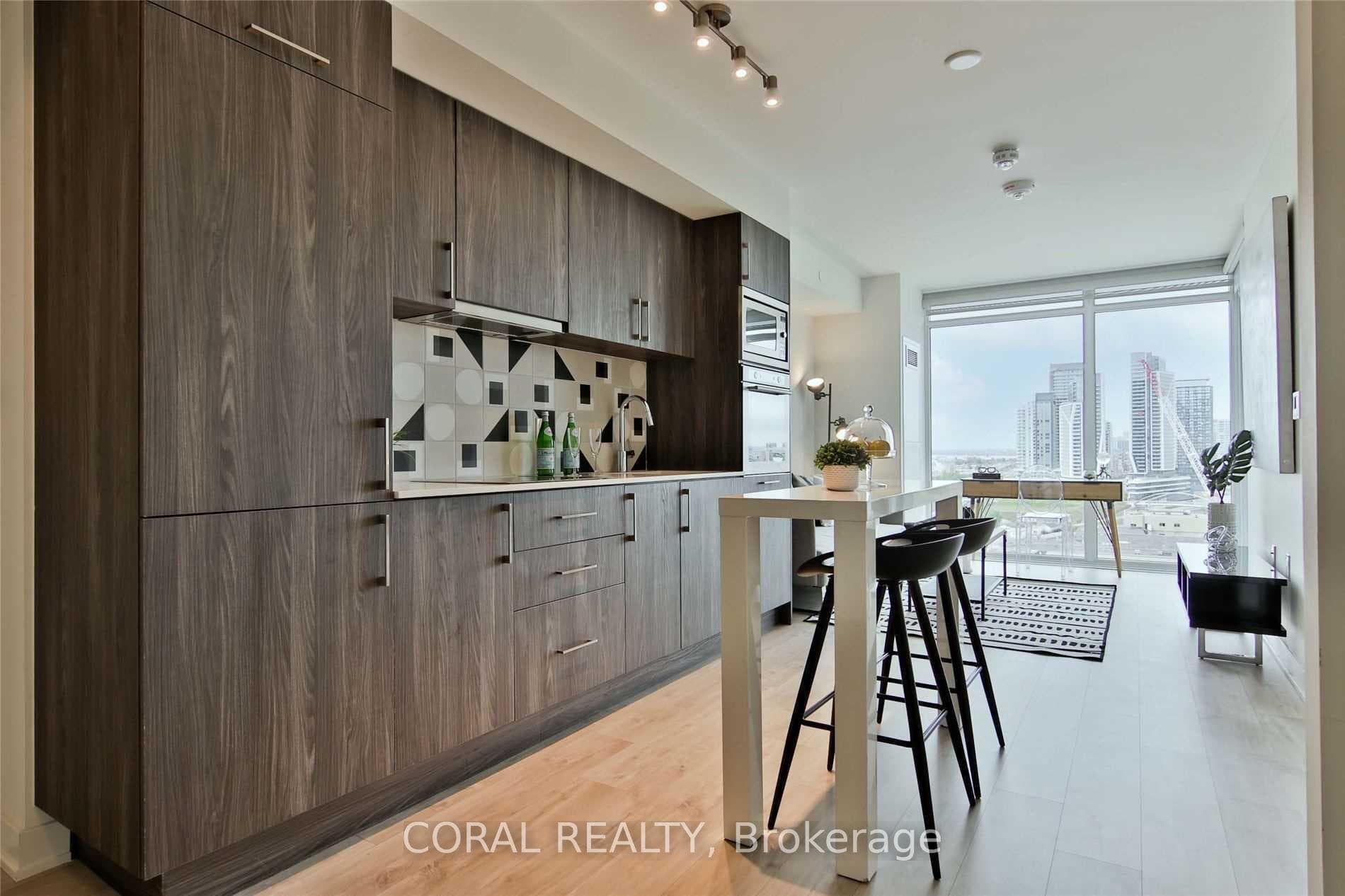 27 Bathurst Street Unit 1411W photo 3