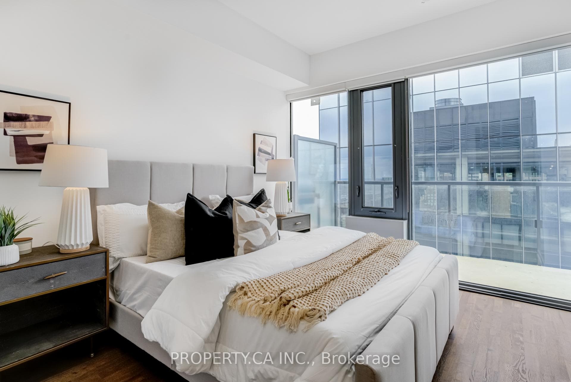 60 Colborne Street Unit 2503 photo 12