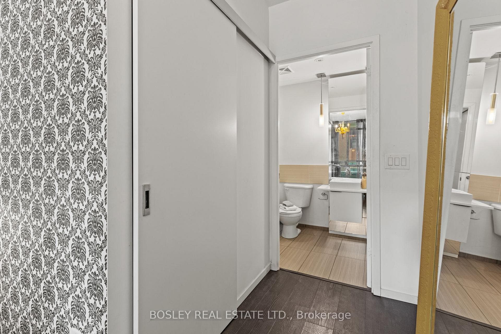 Walk-in and Ensuite