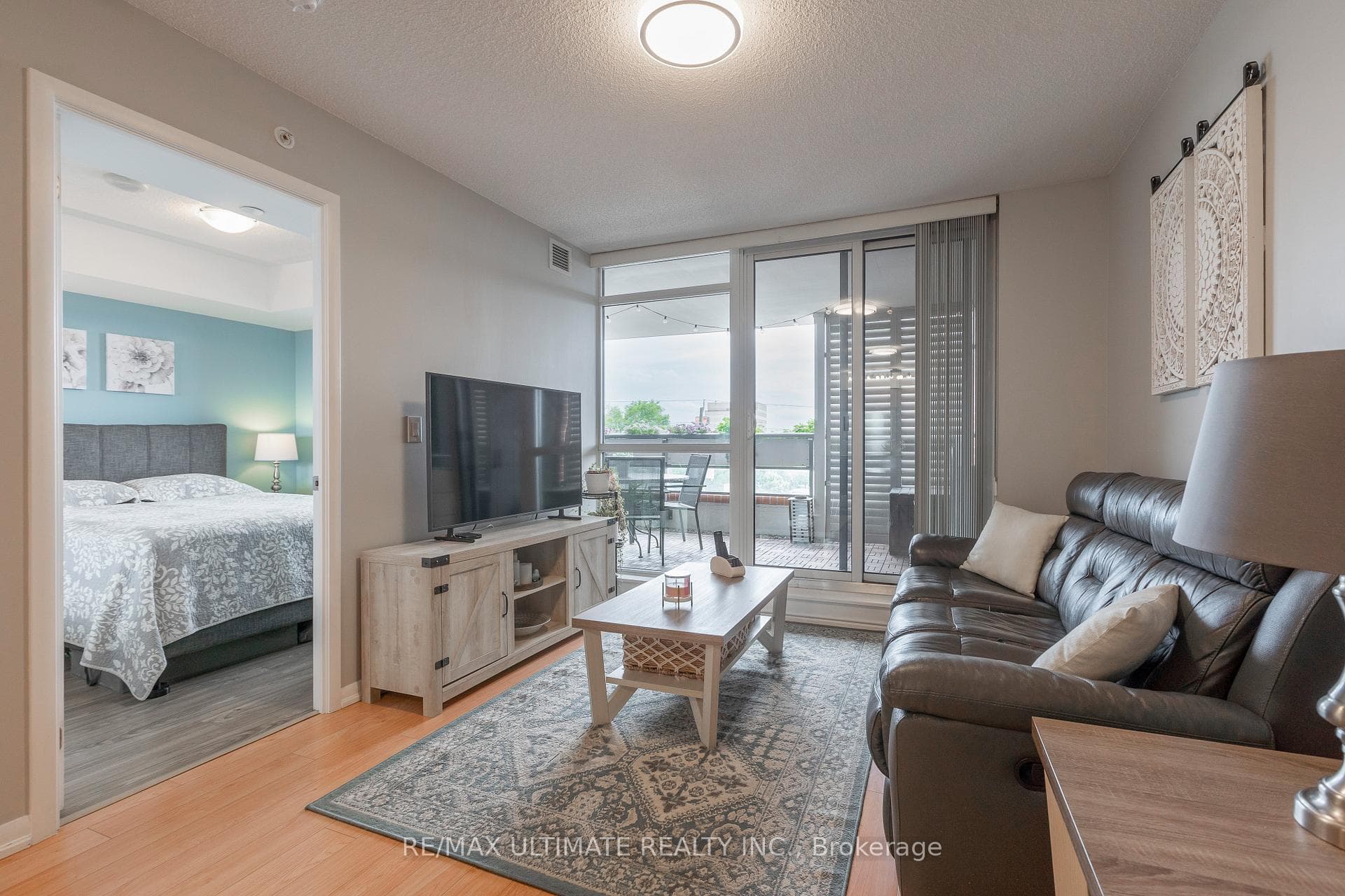 830 Lawrence Avenue Unit 308 photo 14