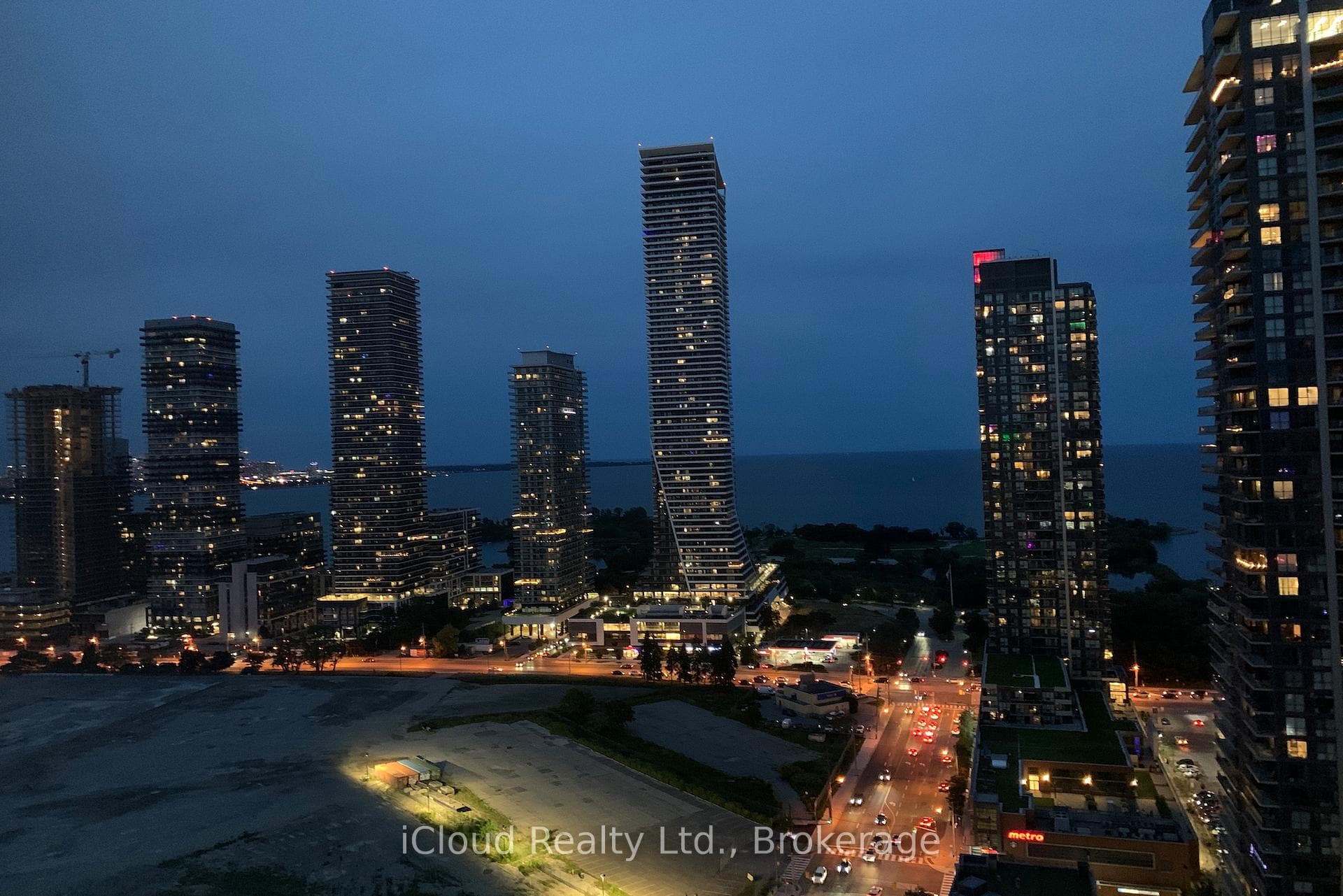 90 Park Lawn N/A Unit PH-3103 photo 5