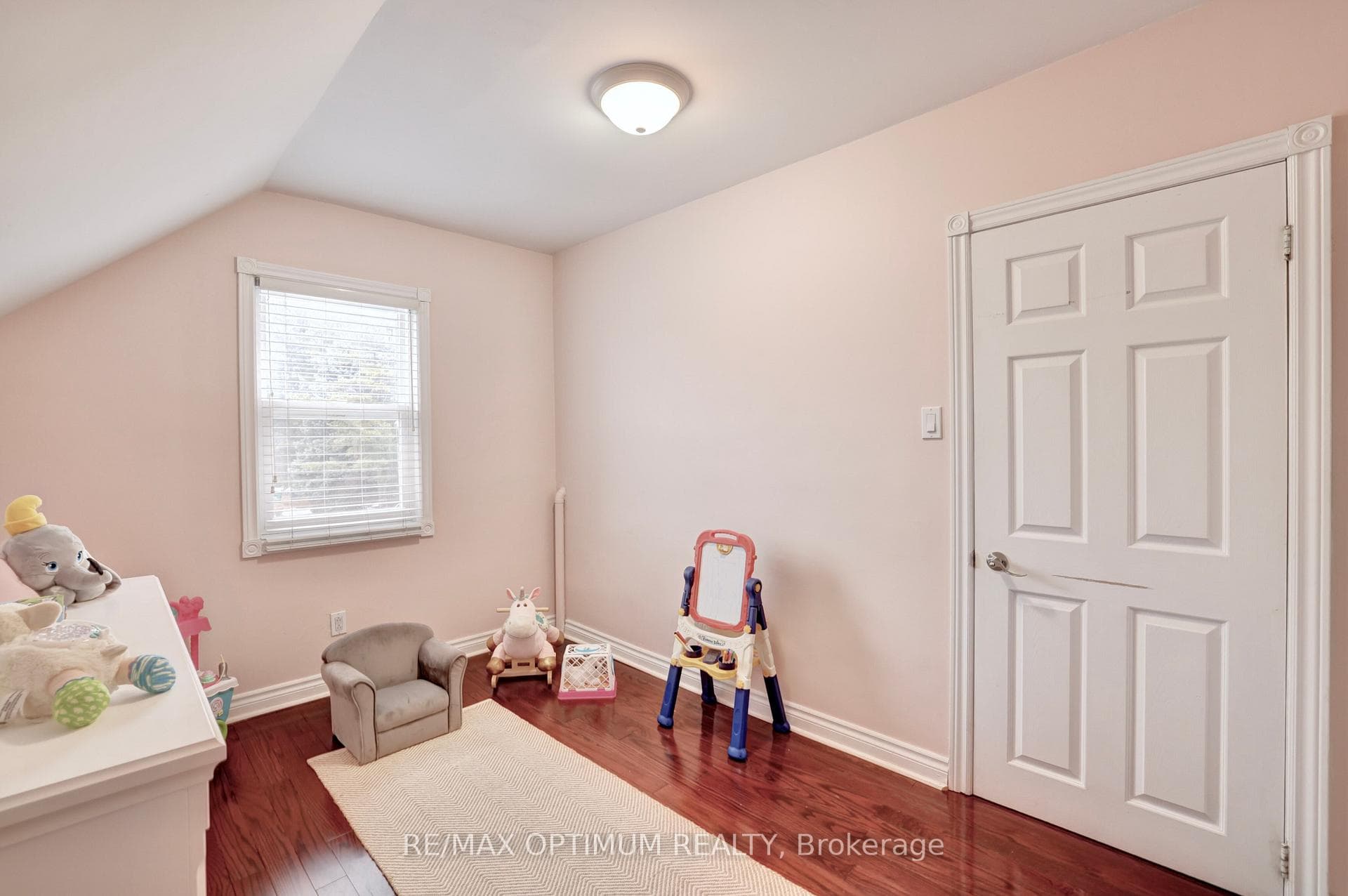 1106 Haig Boulevard photo 19