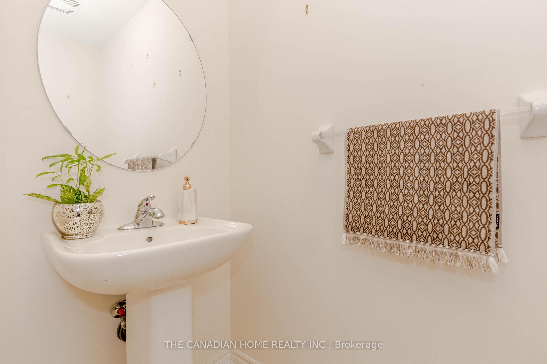 200 Sky Harbour Drive photo 26