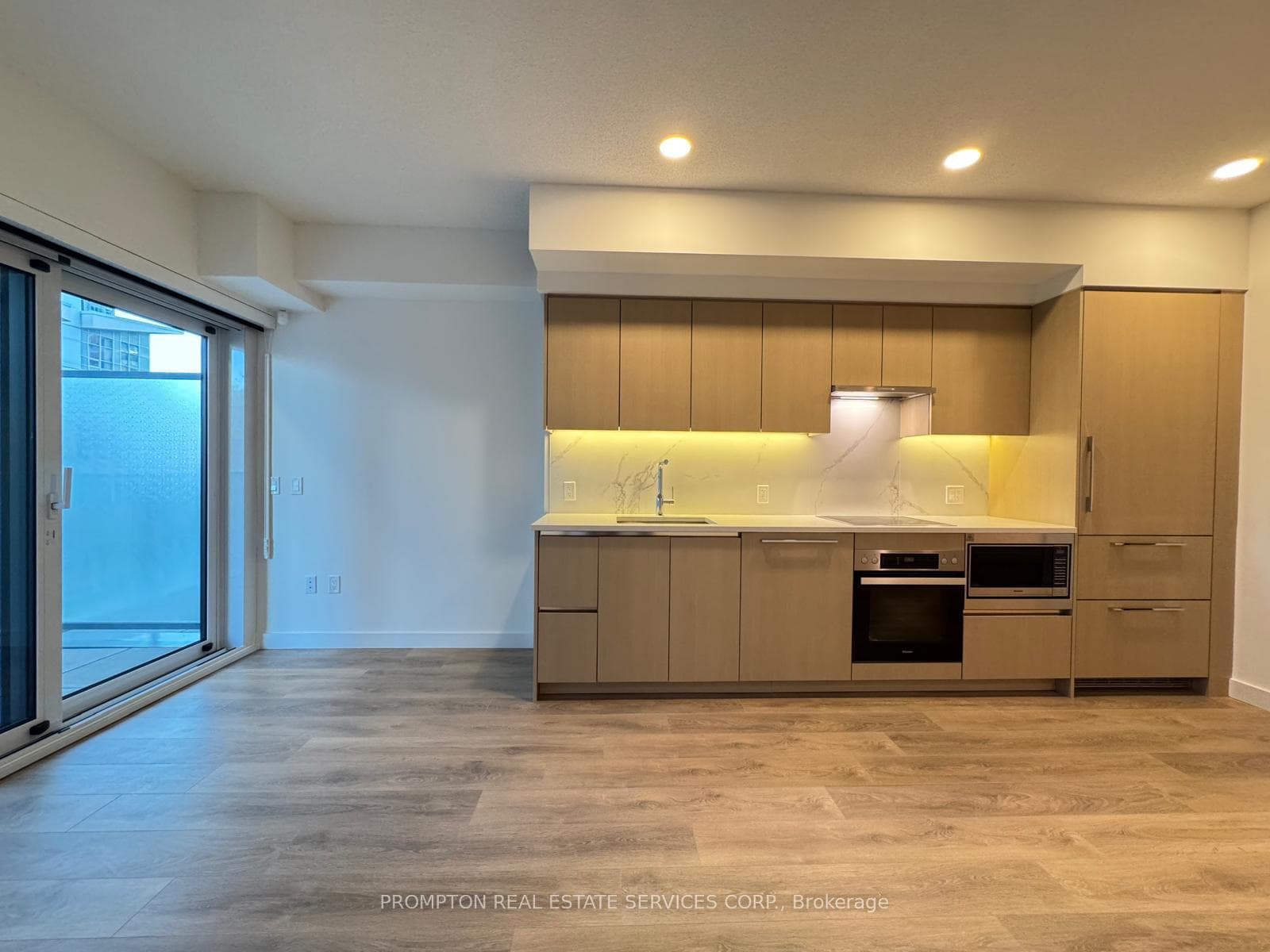 1 Concord Cityplace Way Unit 317 photo 5